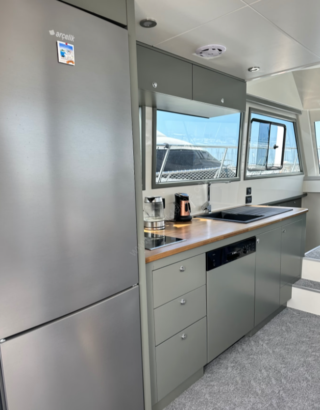 Yacht Gallery