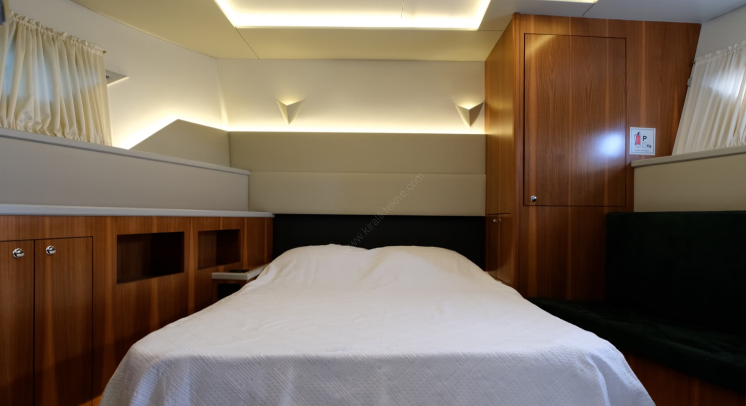 Yacht Gallery
