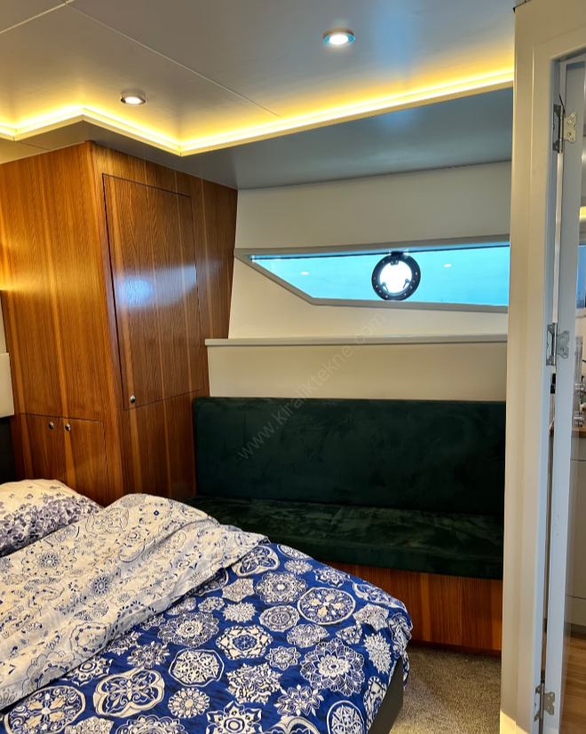 Yacht Gallery