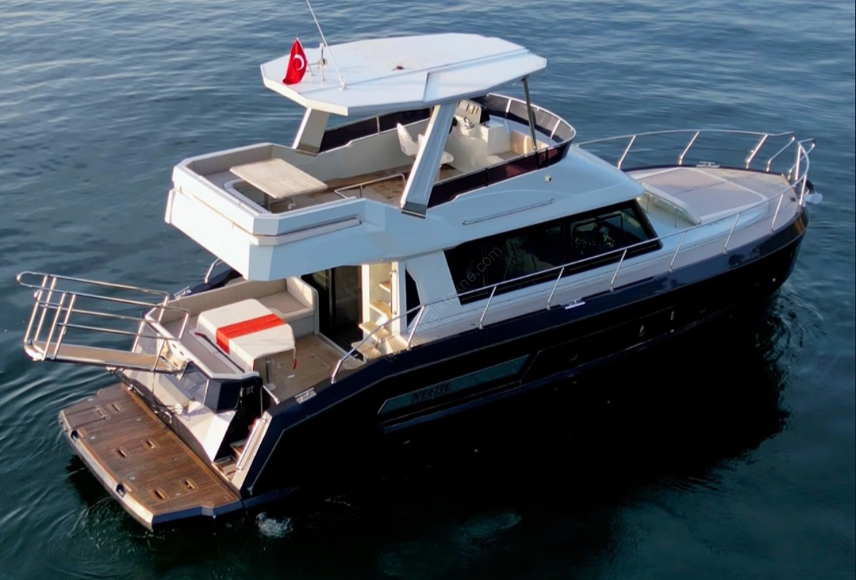 Yacht Gallery