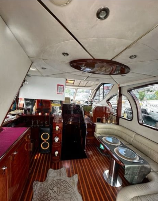 Yacht Gallery