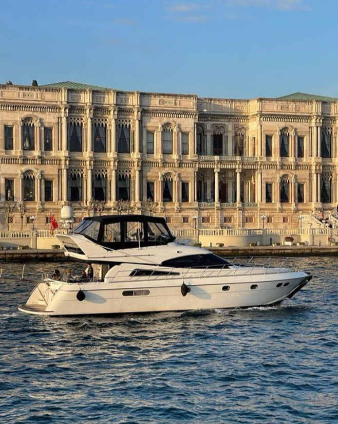 Yacht Gallery