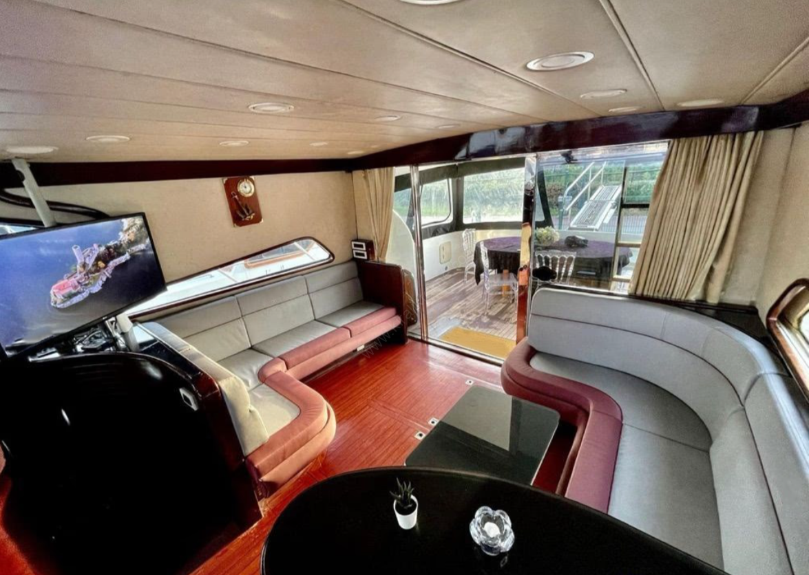 Yacht Gallery