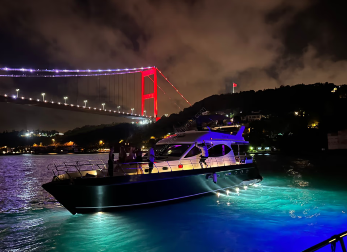 Yacht Gallery