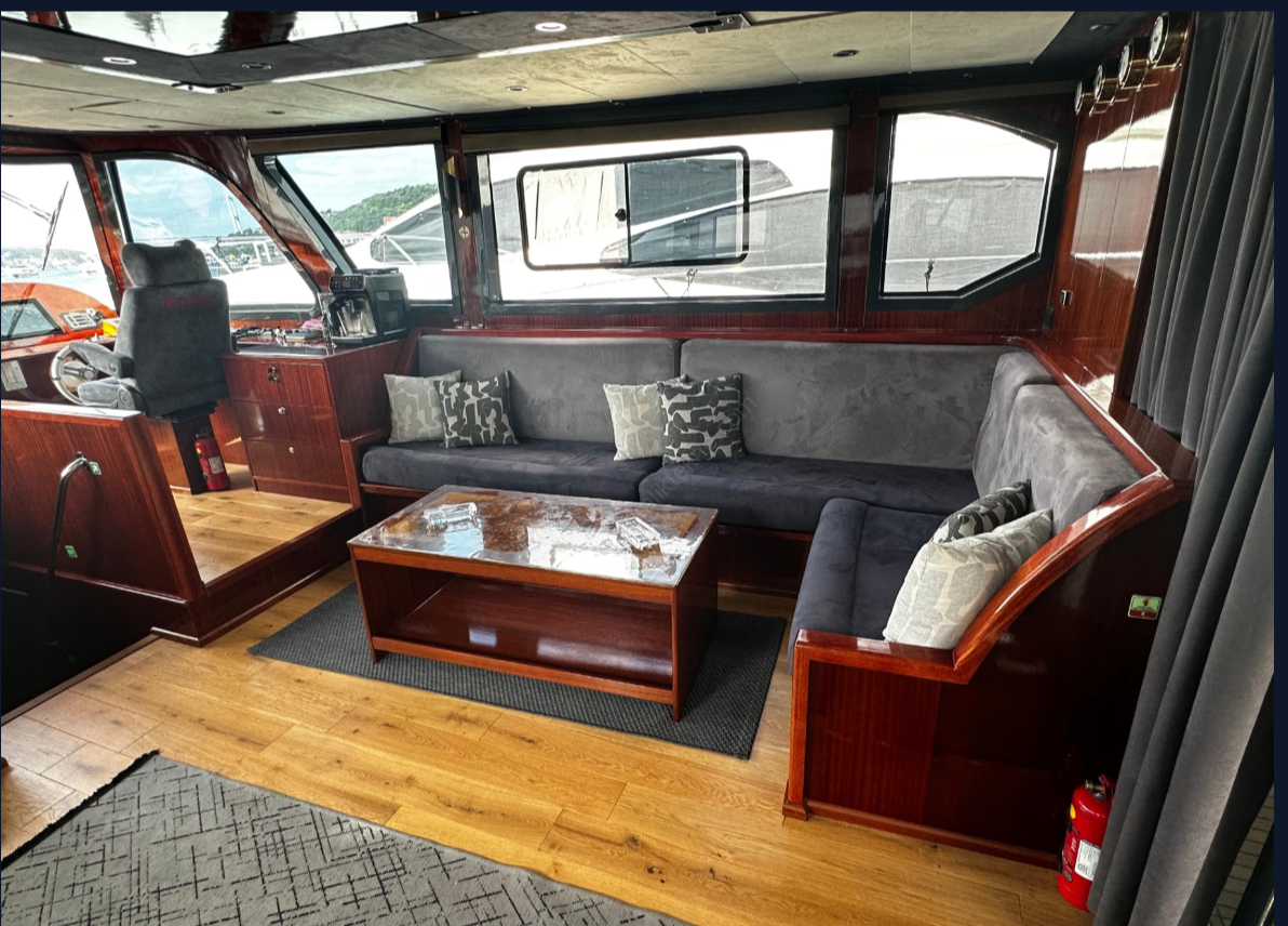 Yacht Gallery