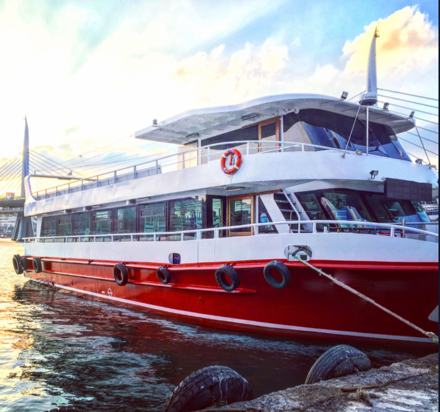 Yacht Gallery