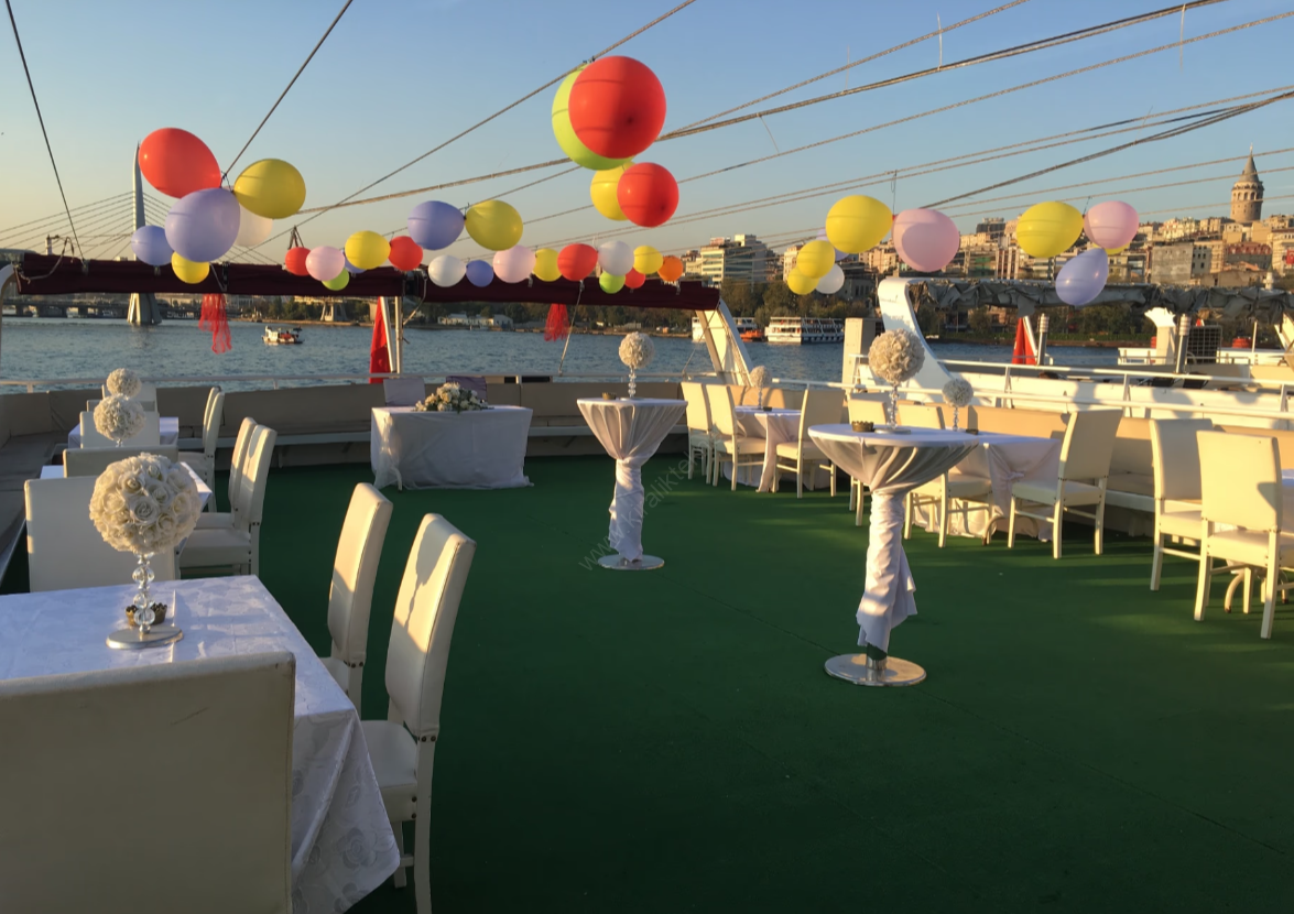 Yacht Gallery
