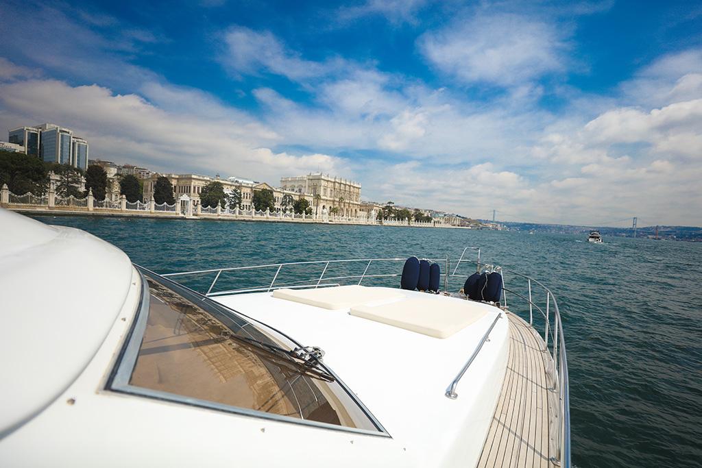 Yacht Gallery