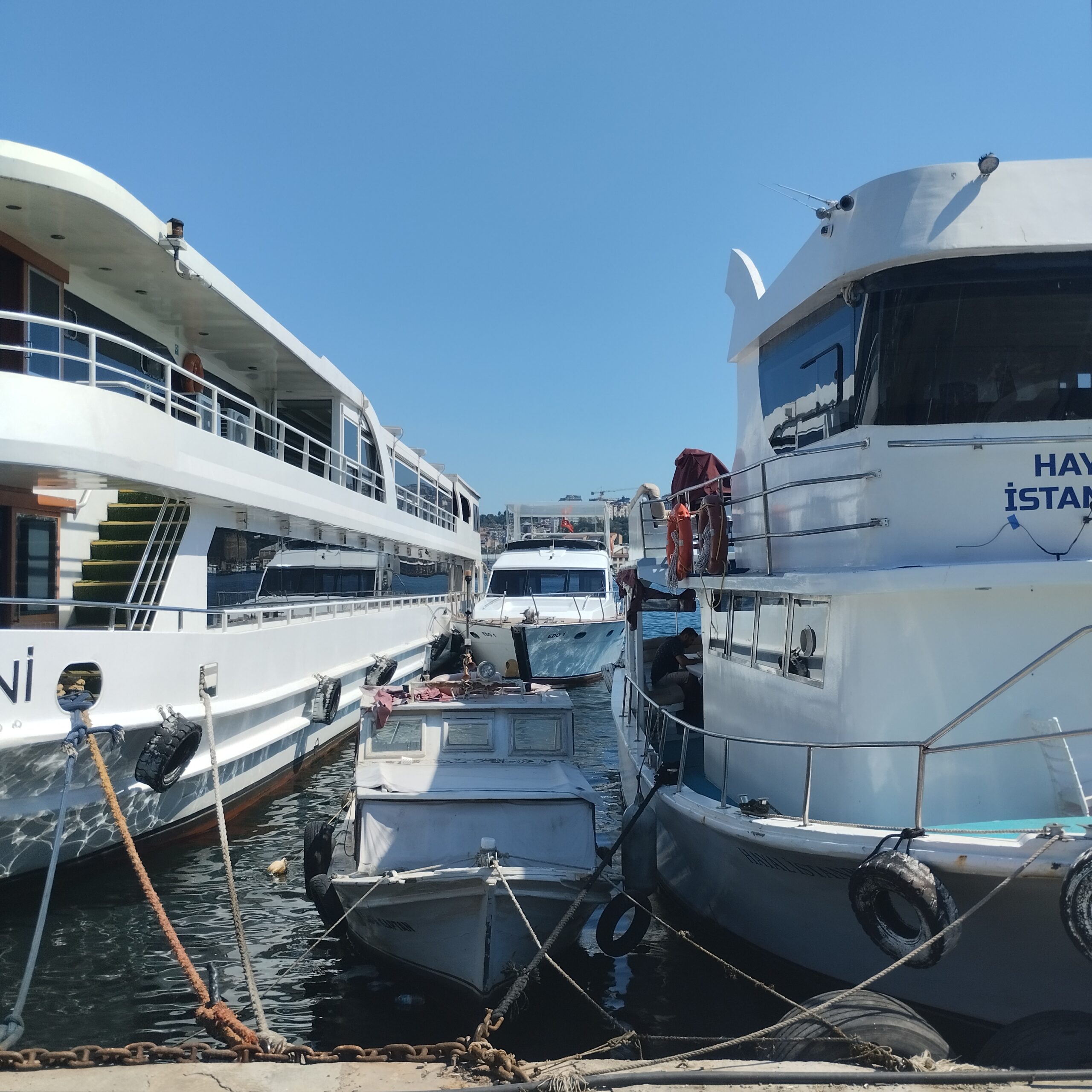 Yacht Gallery