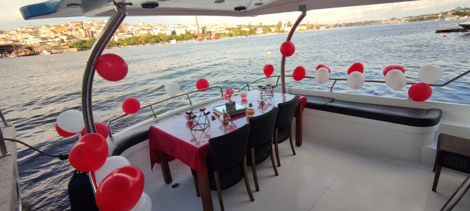Yacht Gallery