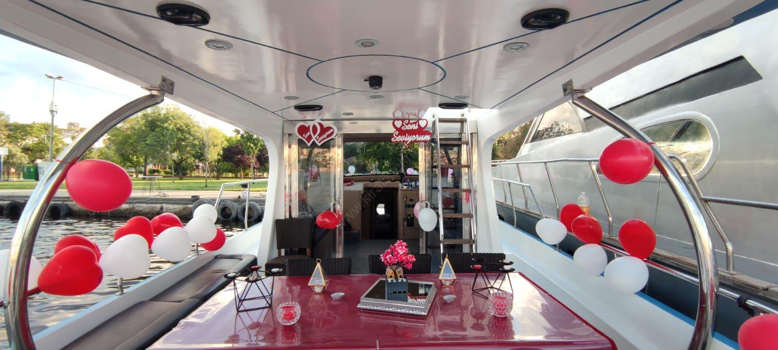 Yacht Gallery