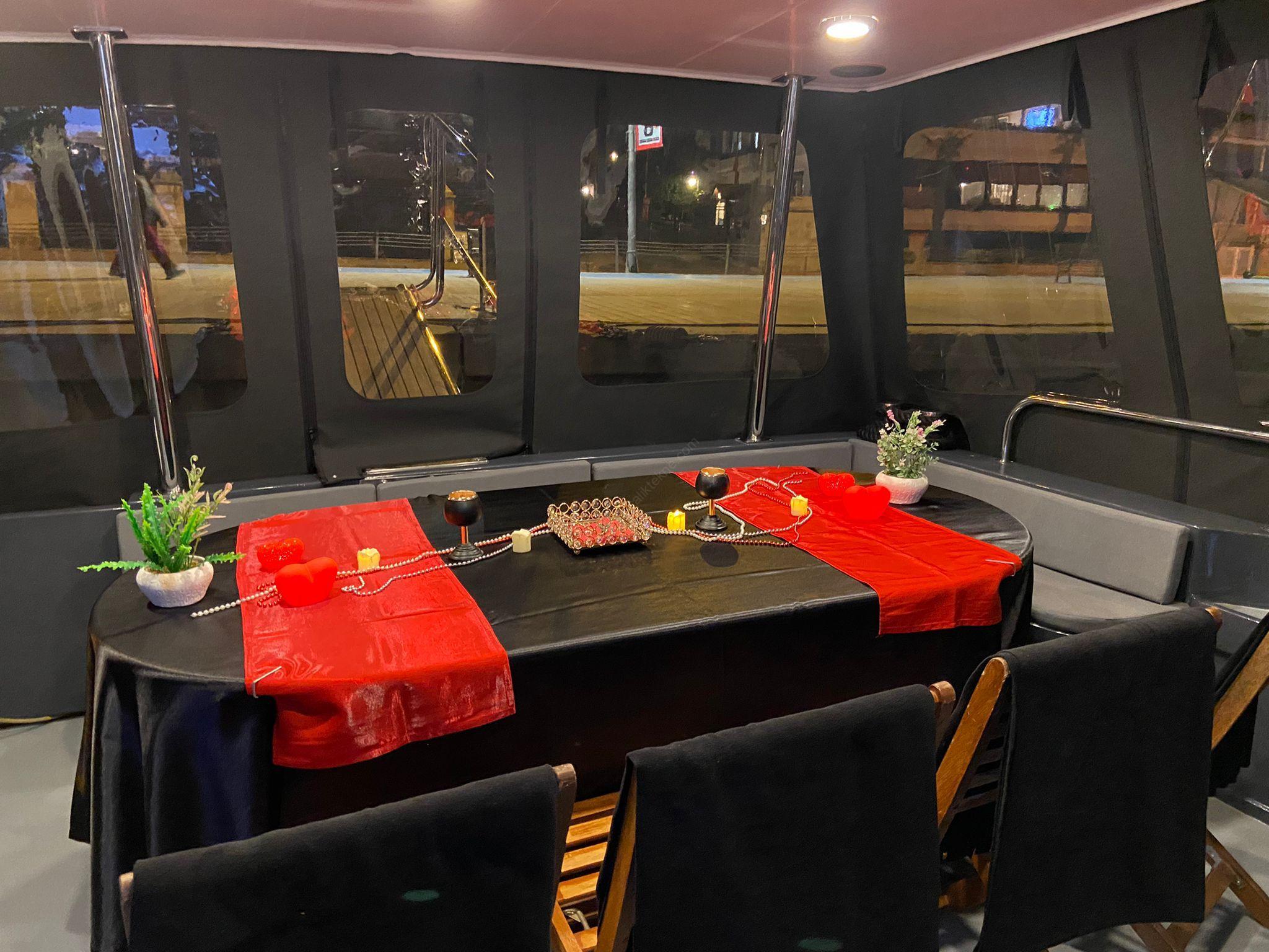 Yacht Gallery