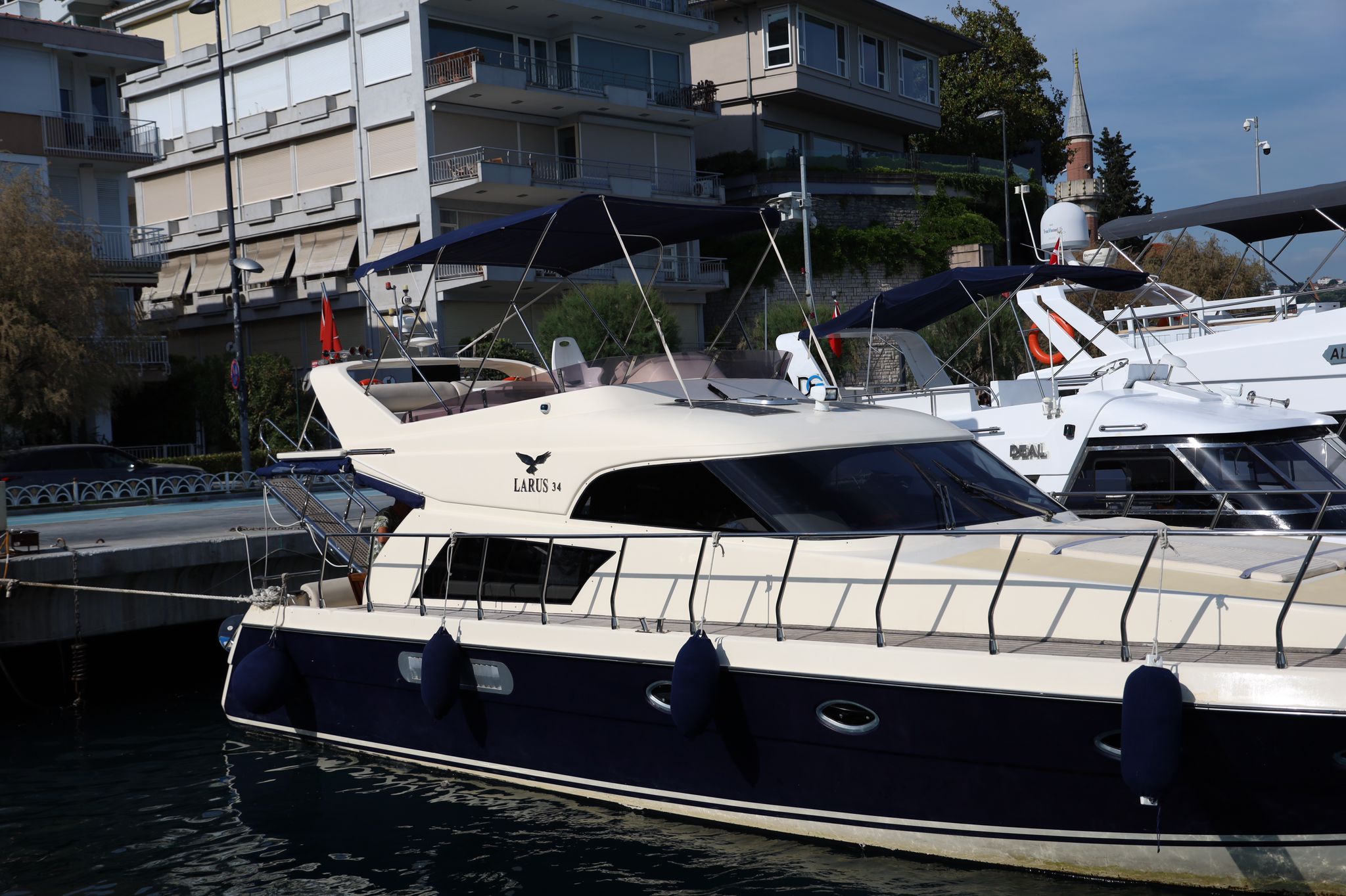 Yacht Gallery