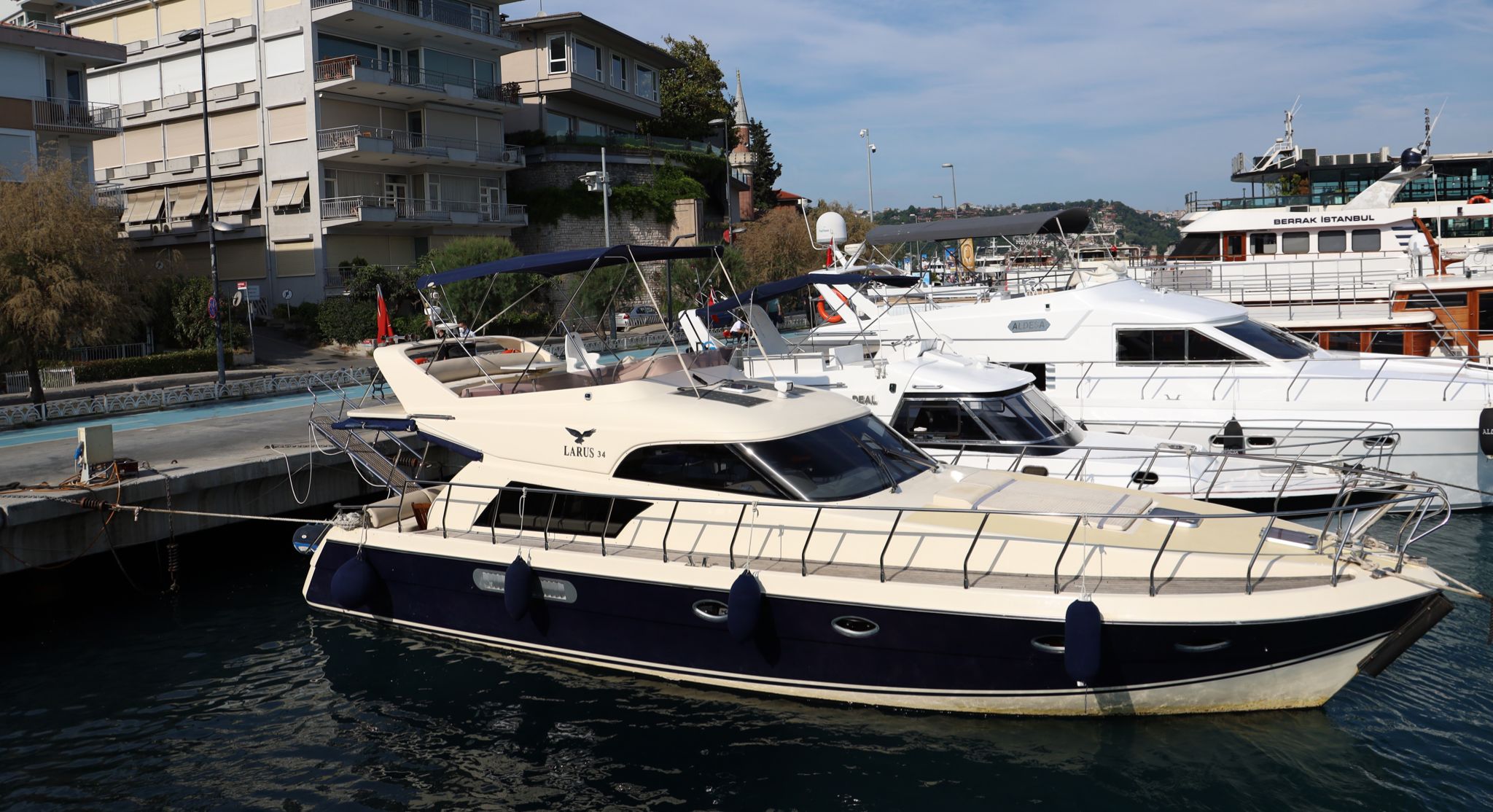 Yacht Gallery