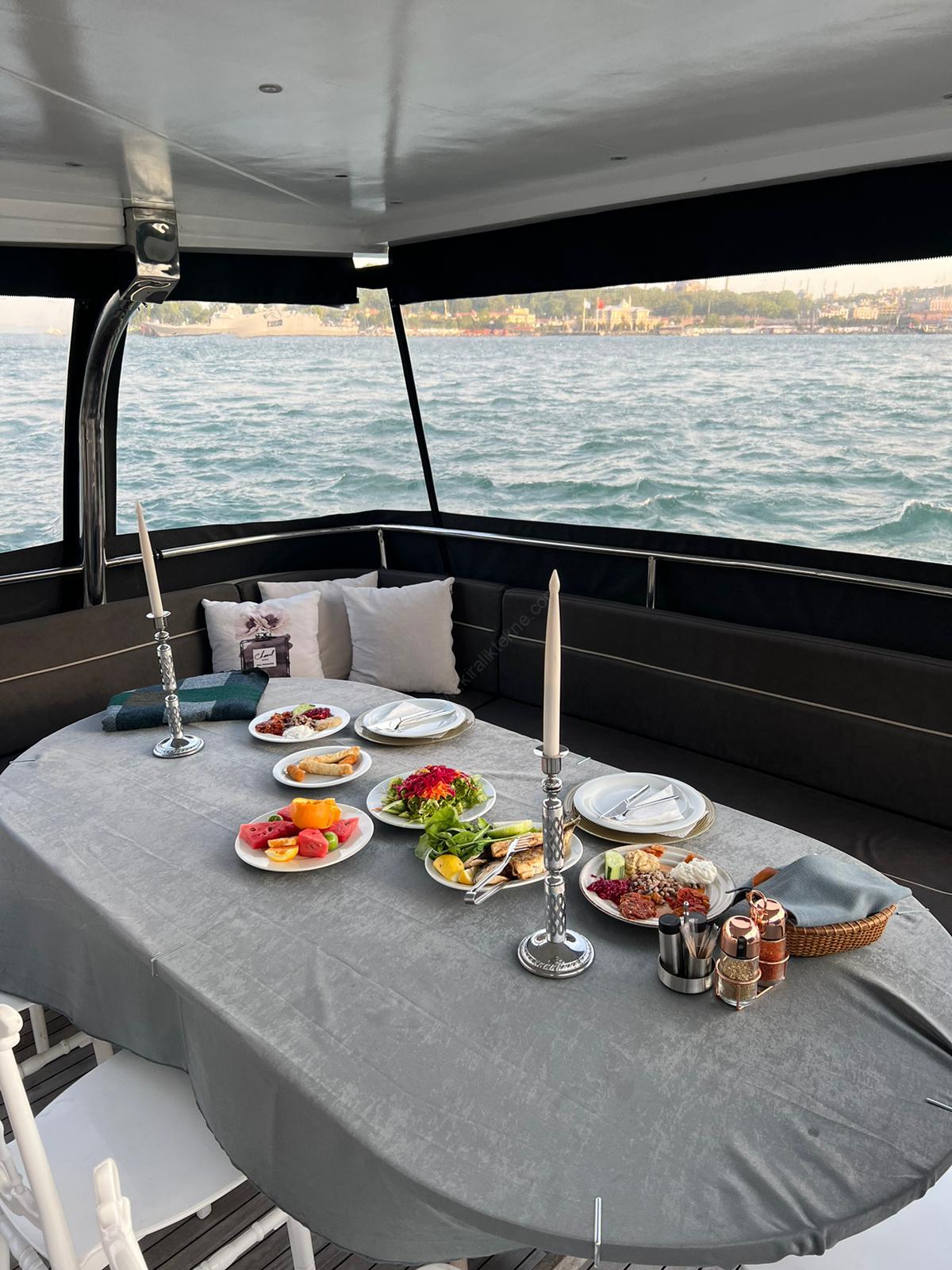 Yacht Gallery