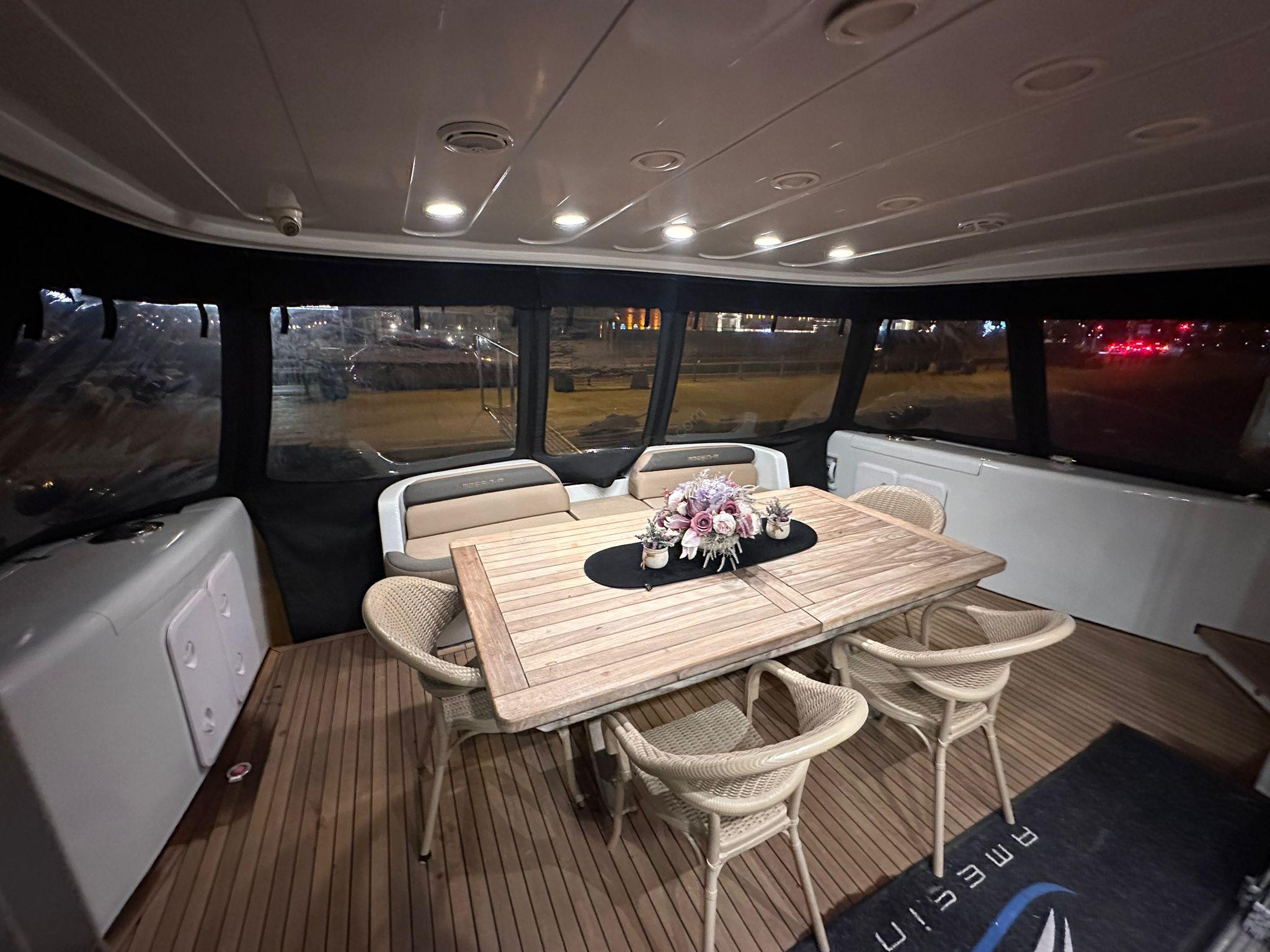 Yacht Gallery