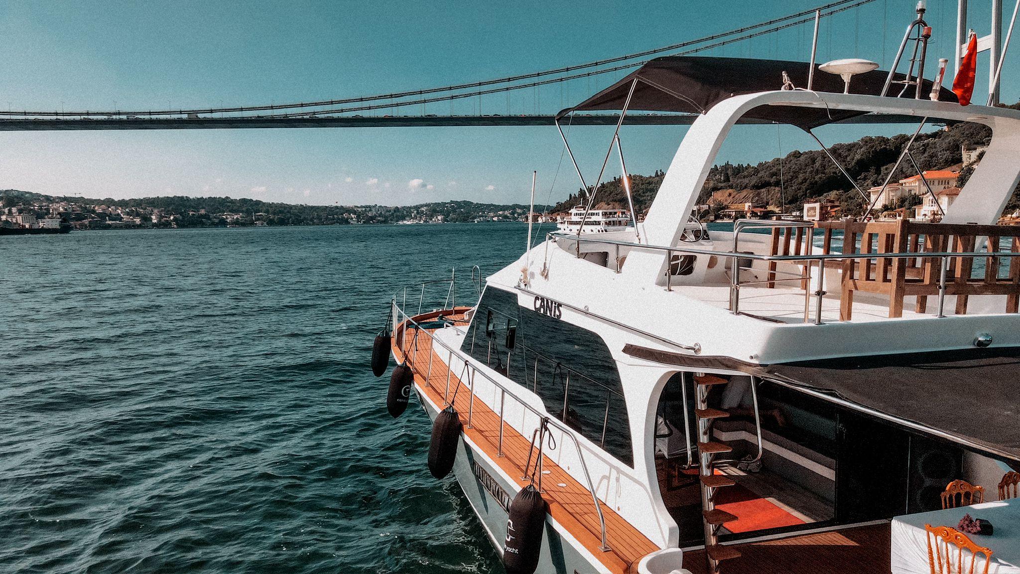 Yacht Gallery
