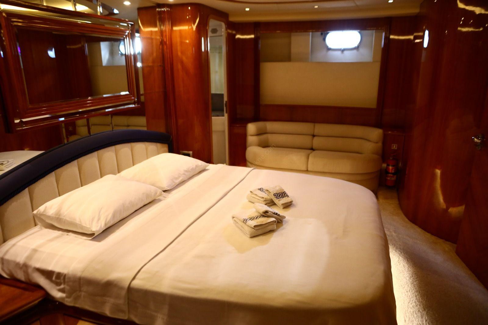Yacht Gallery