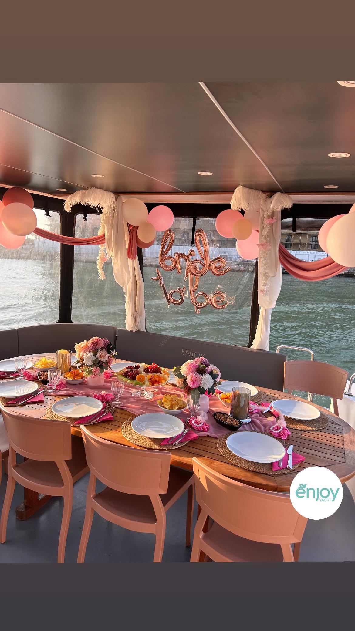 Yacht Gallery