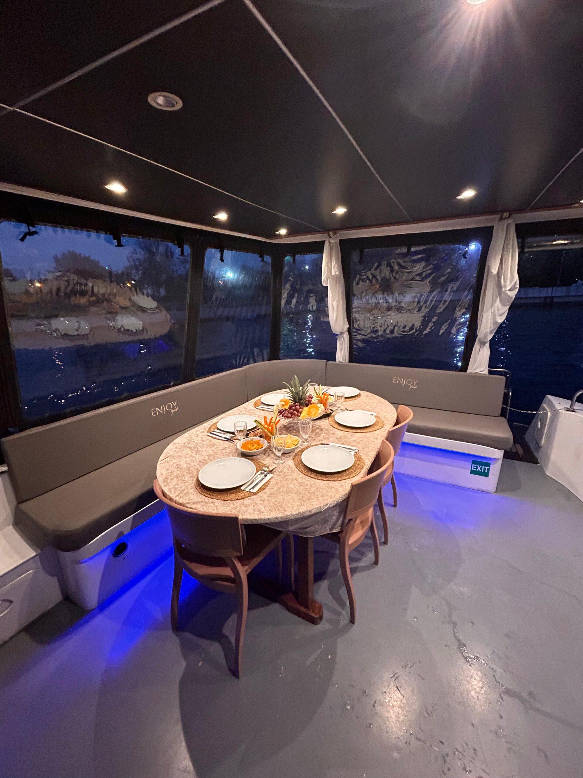 Yacht Gallery