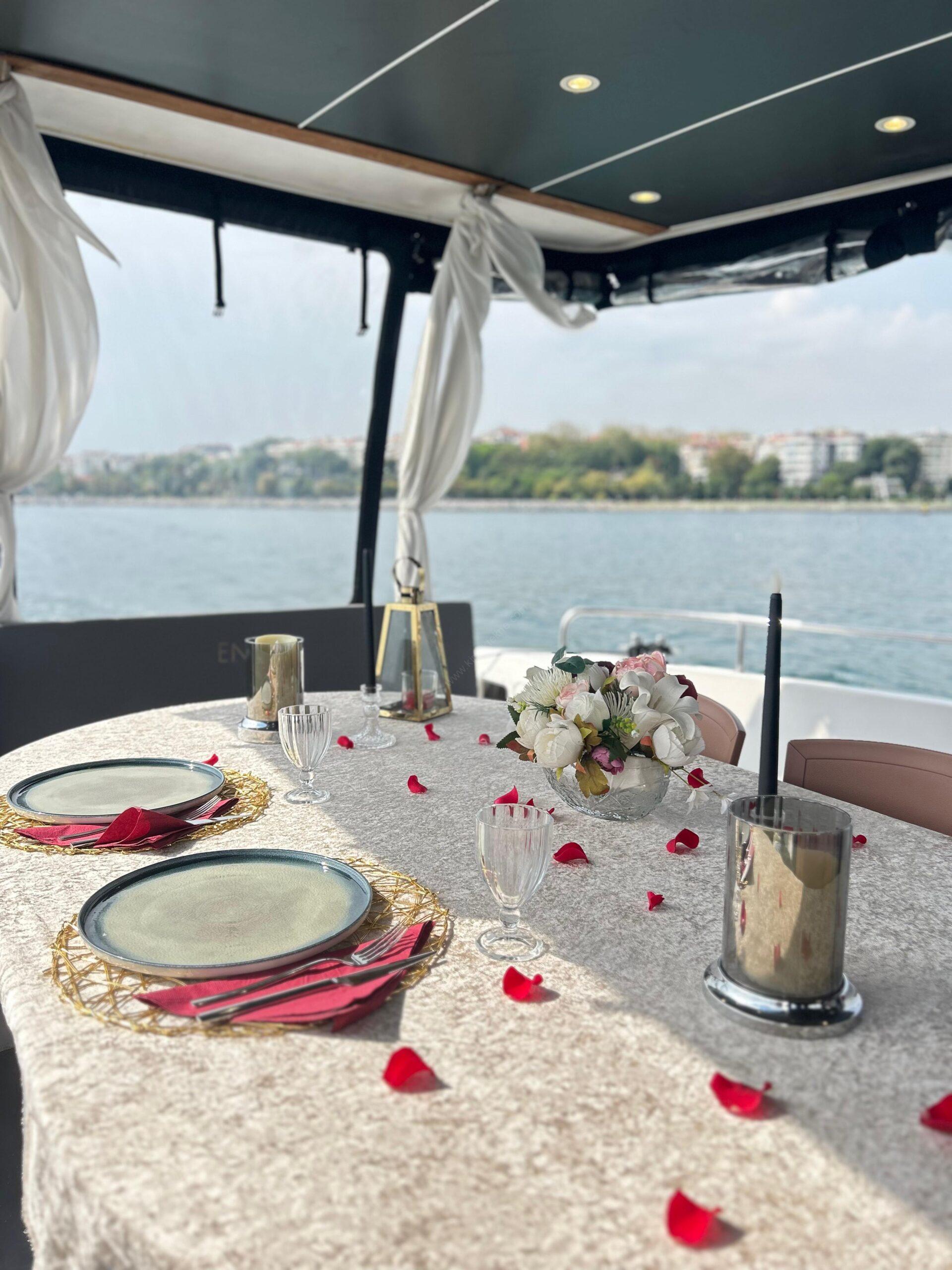 Yacht Gallery