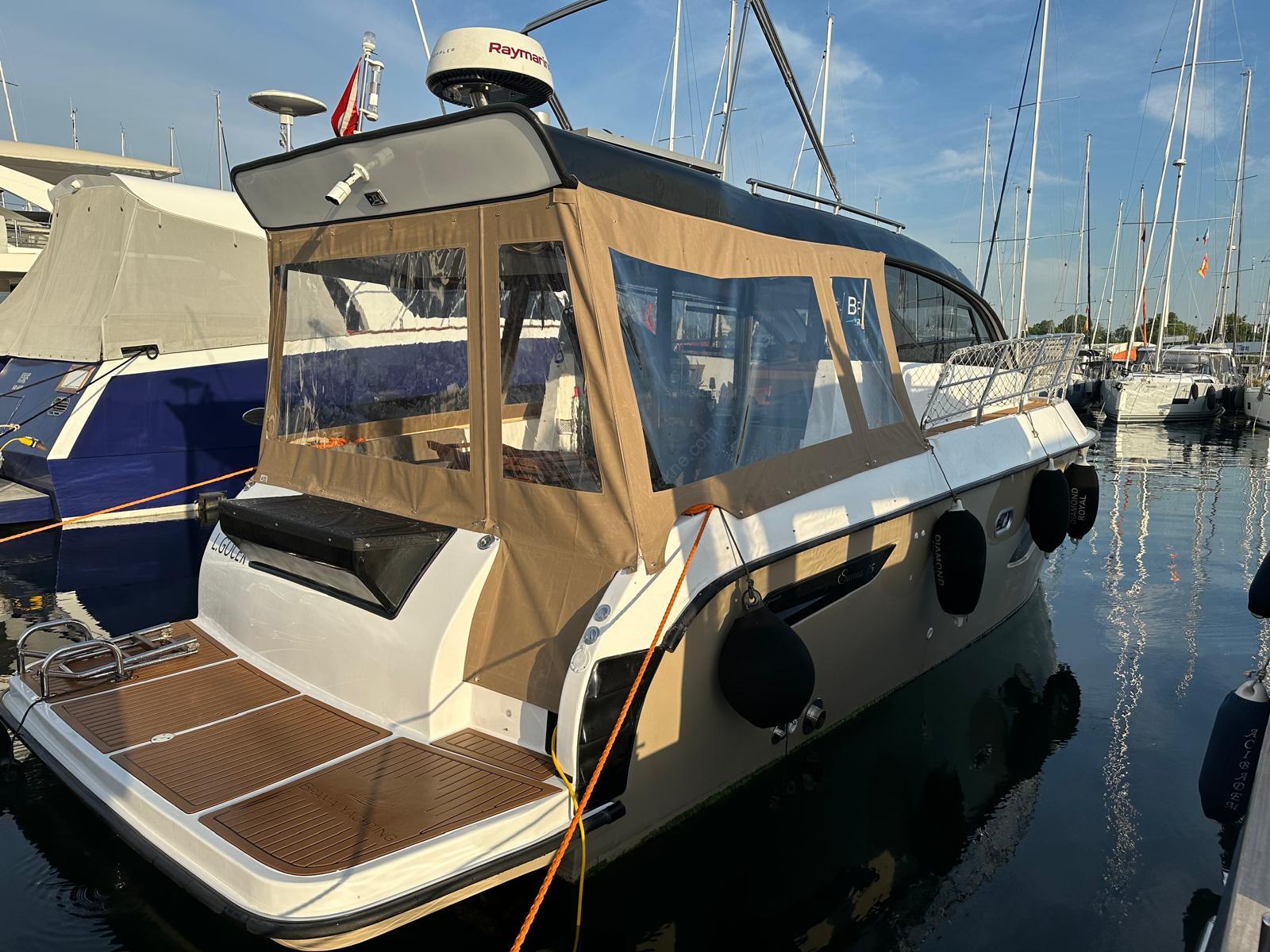Yacht Gallery