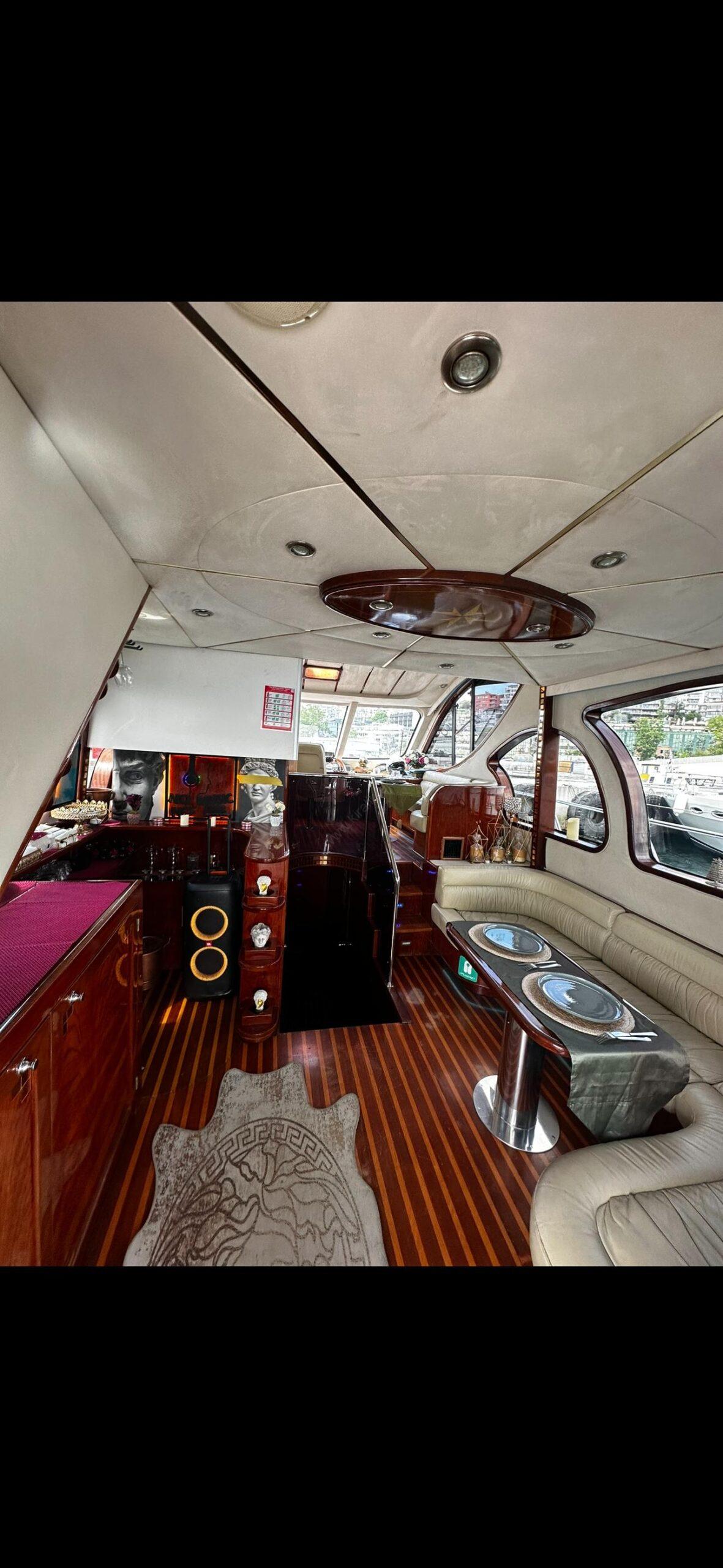Yacht Gallery