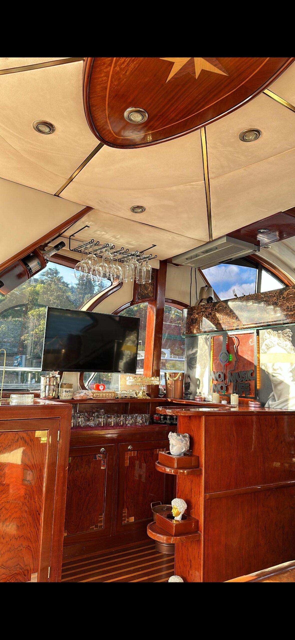 Yacht Gallery