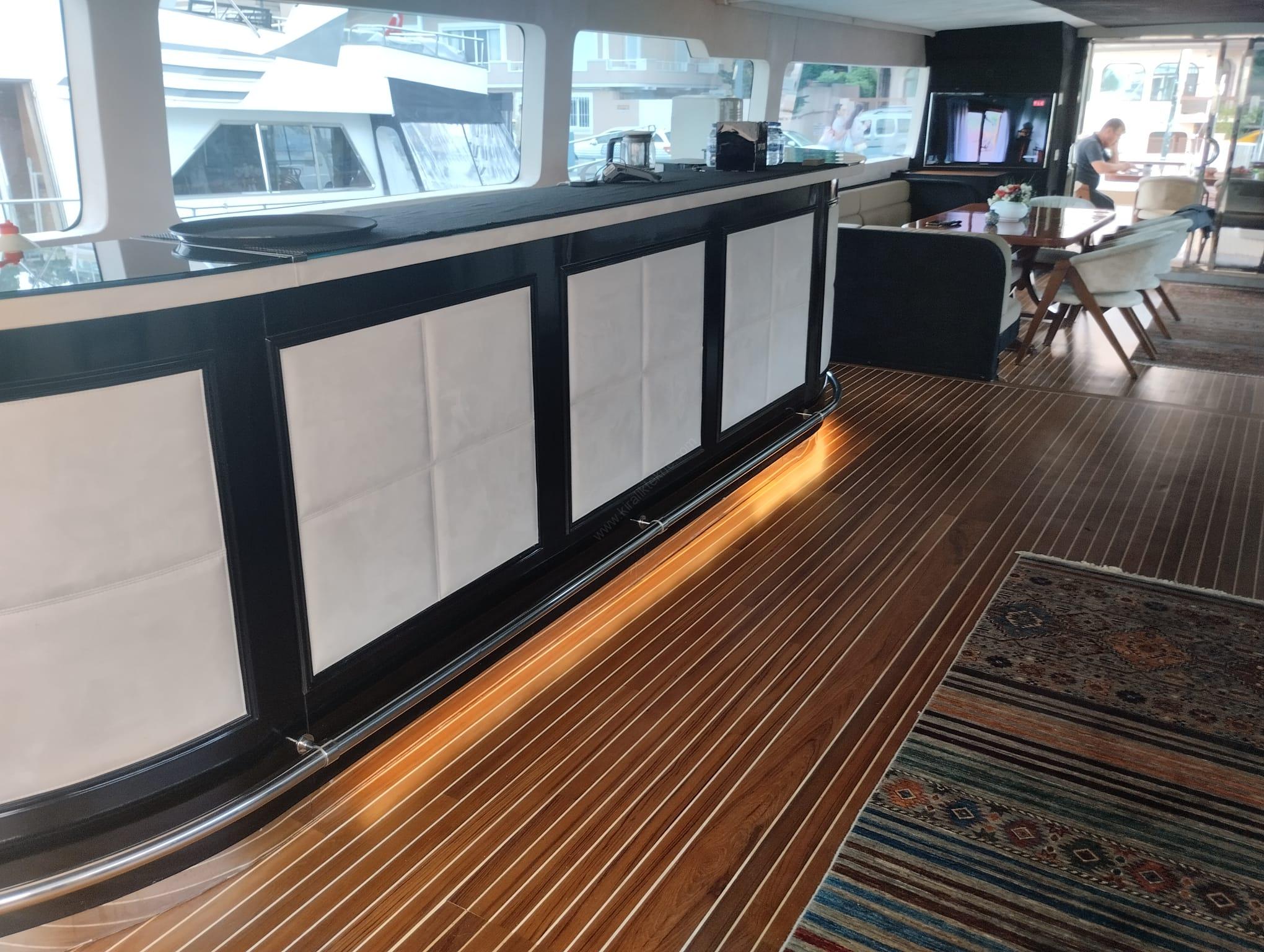 Yacht Gallery