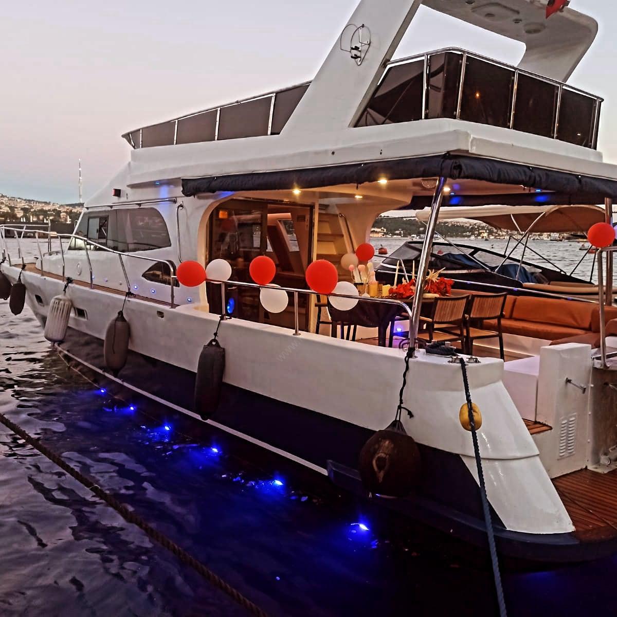 Yacht Gallery