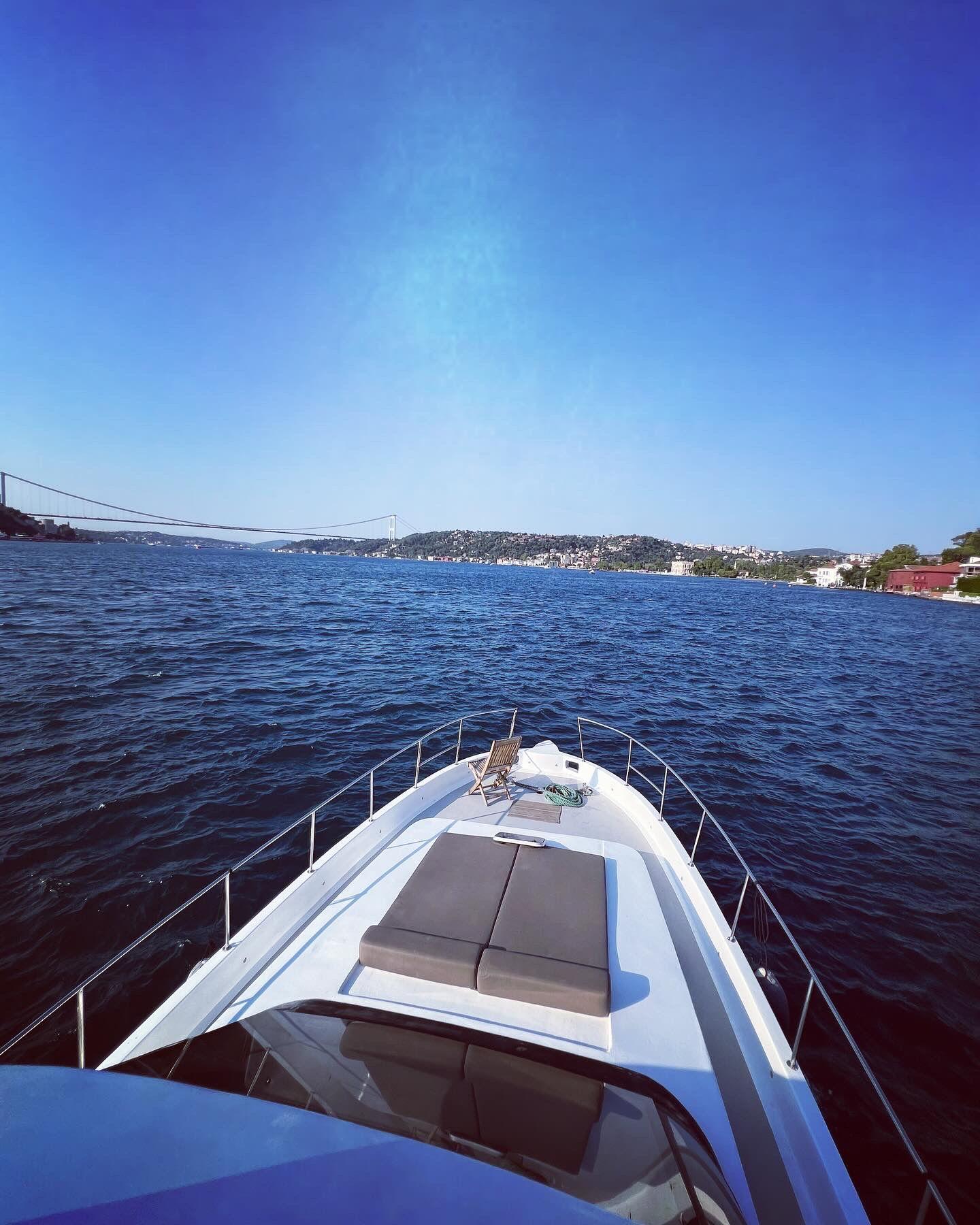 Yacht Gallery