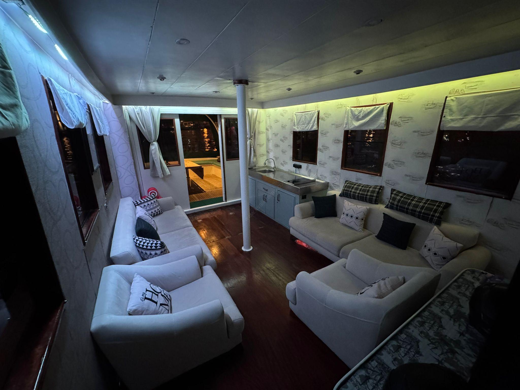 Yacht Gallery