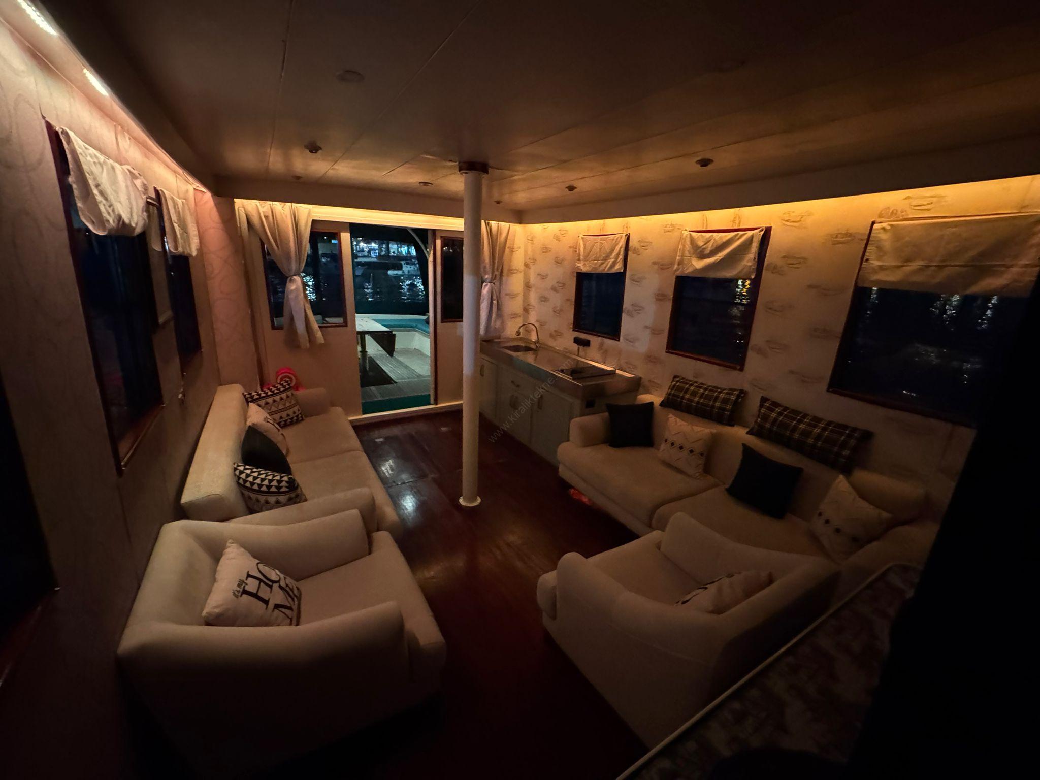 Yacht Gallery