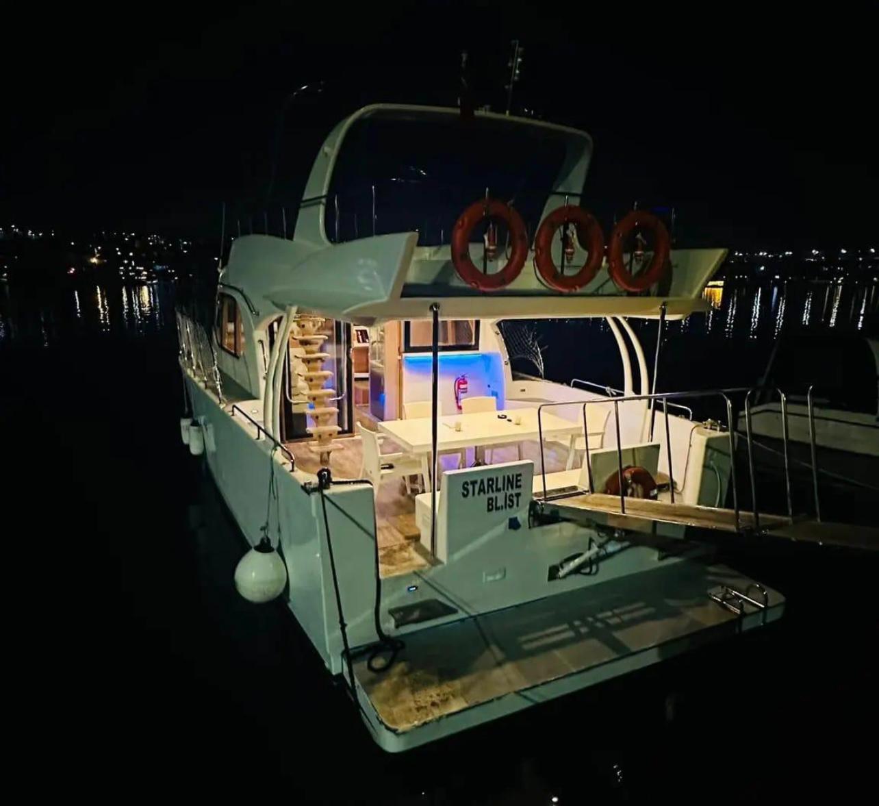 Yacht Gallery