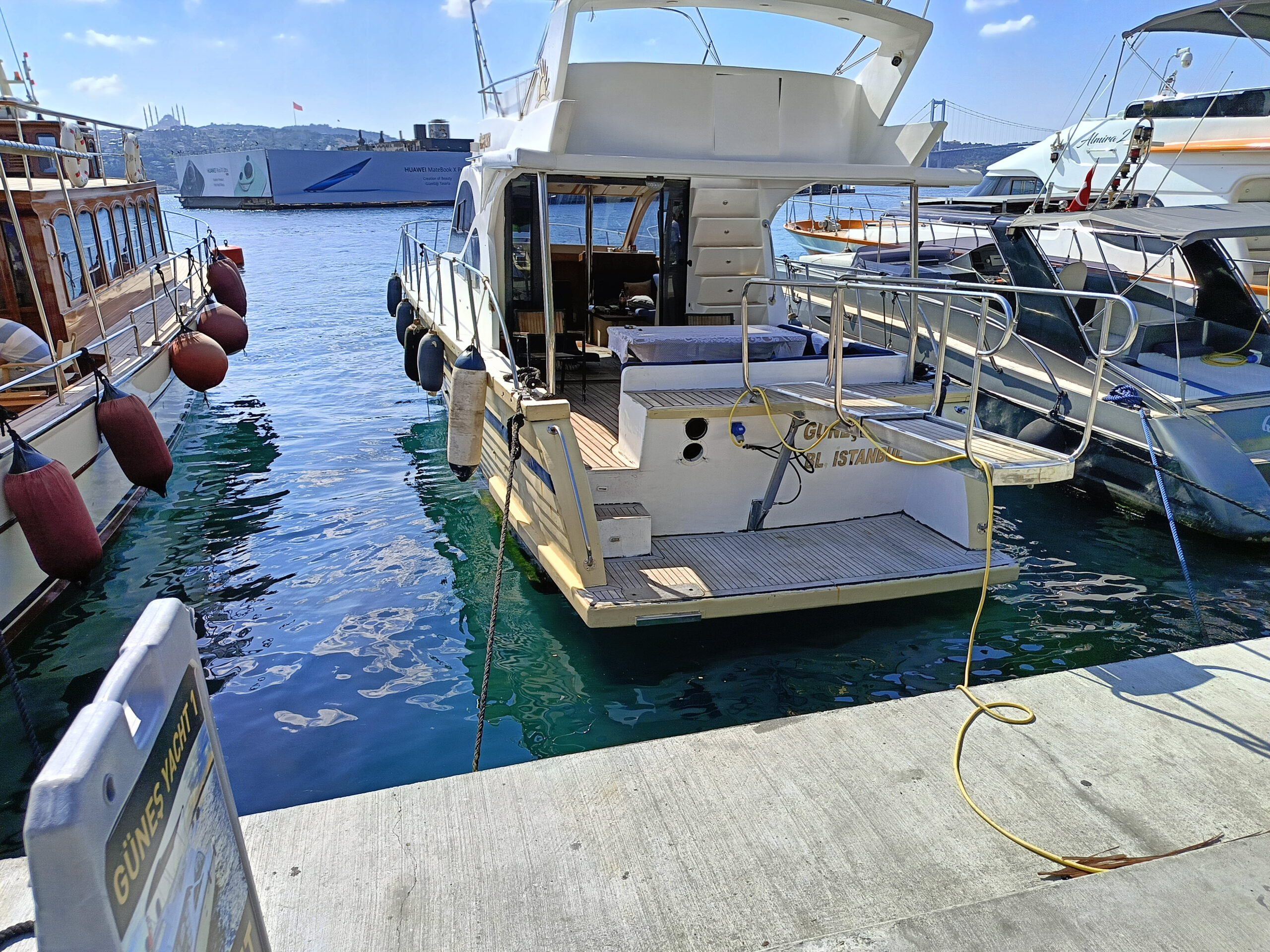 Yacht Gallery