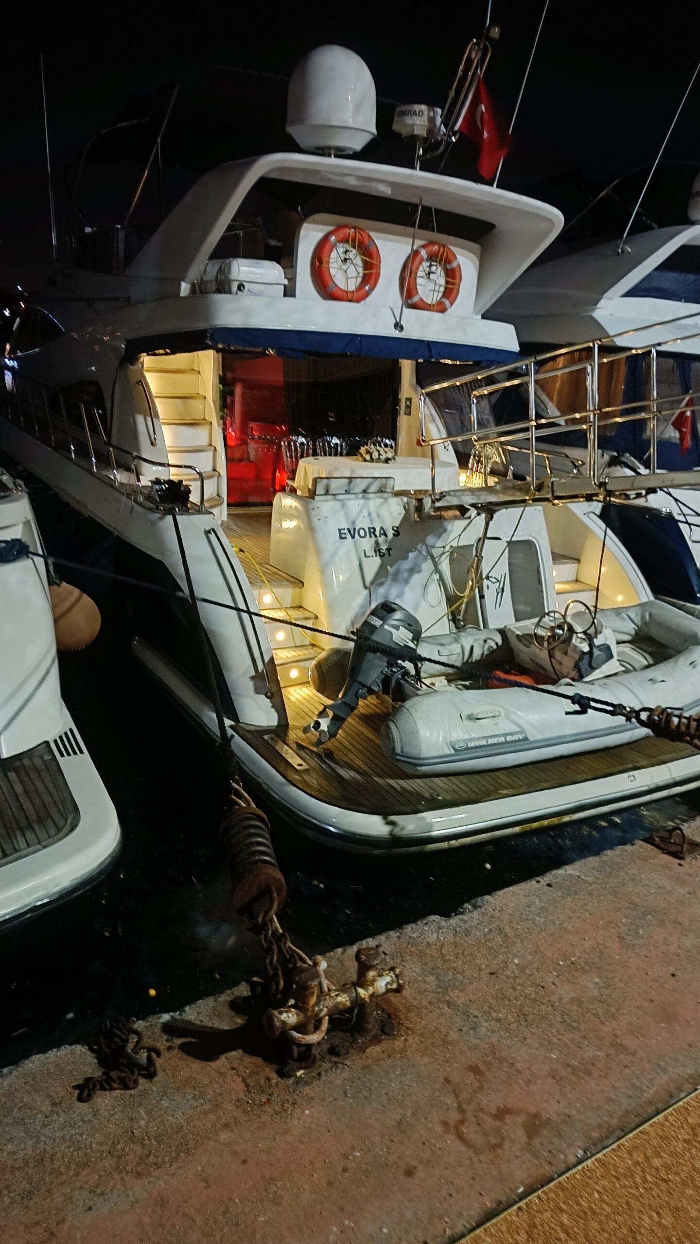 Yacht Gallery