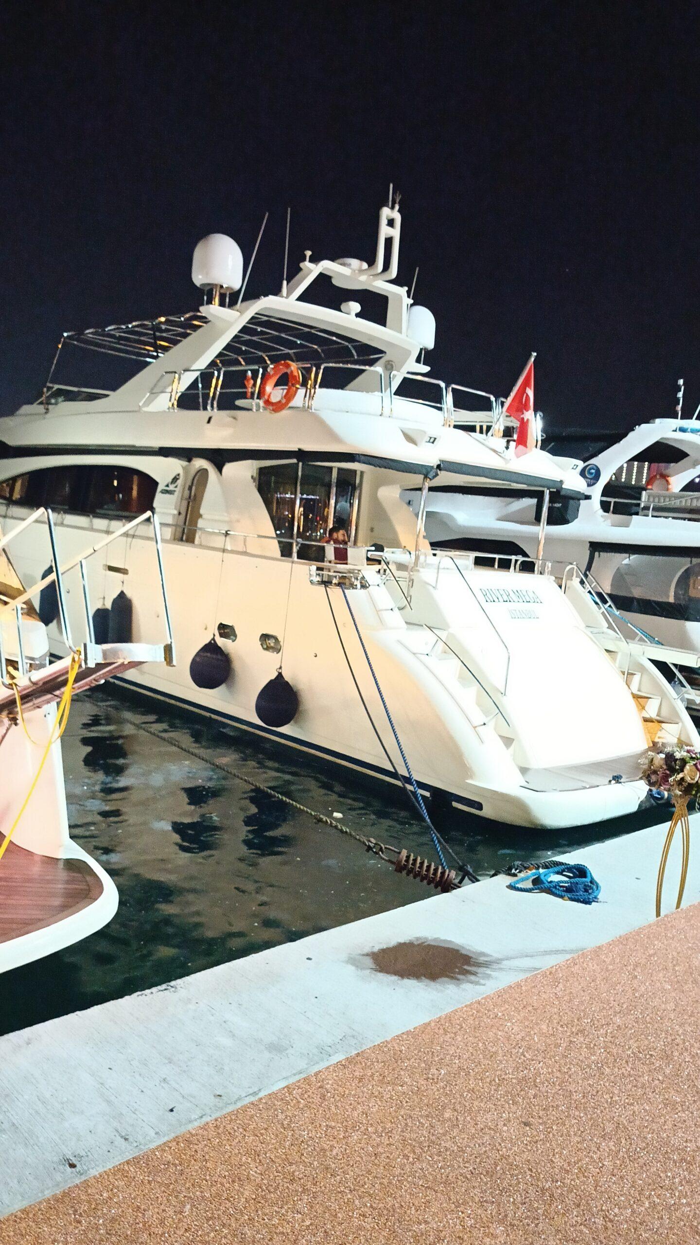 Yacht Gallery