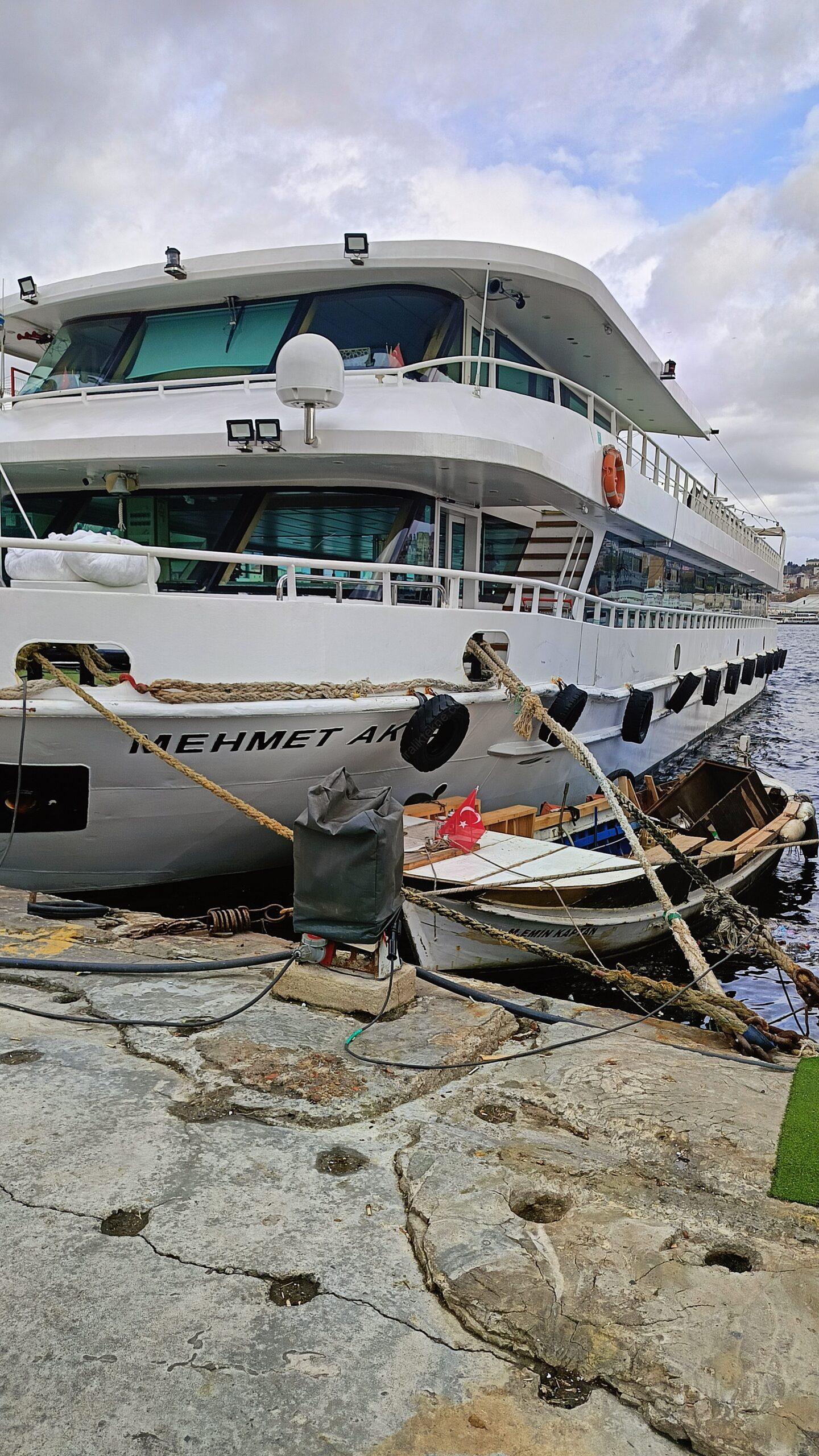 Yacht Gallery