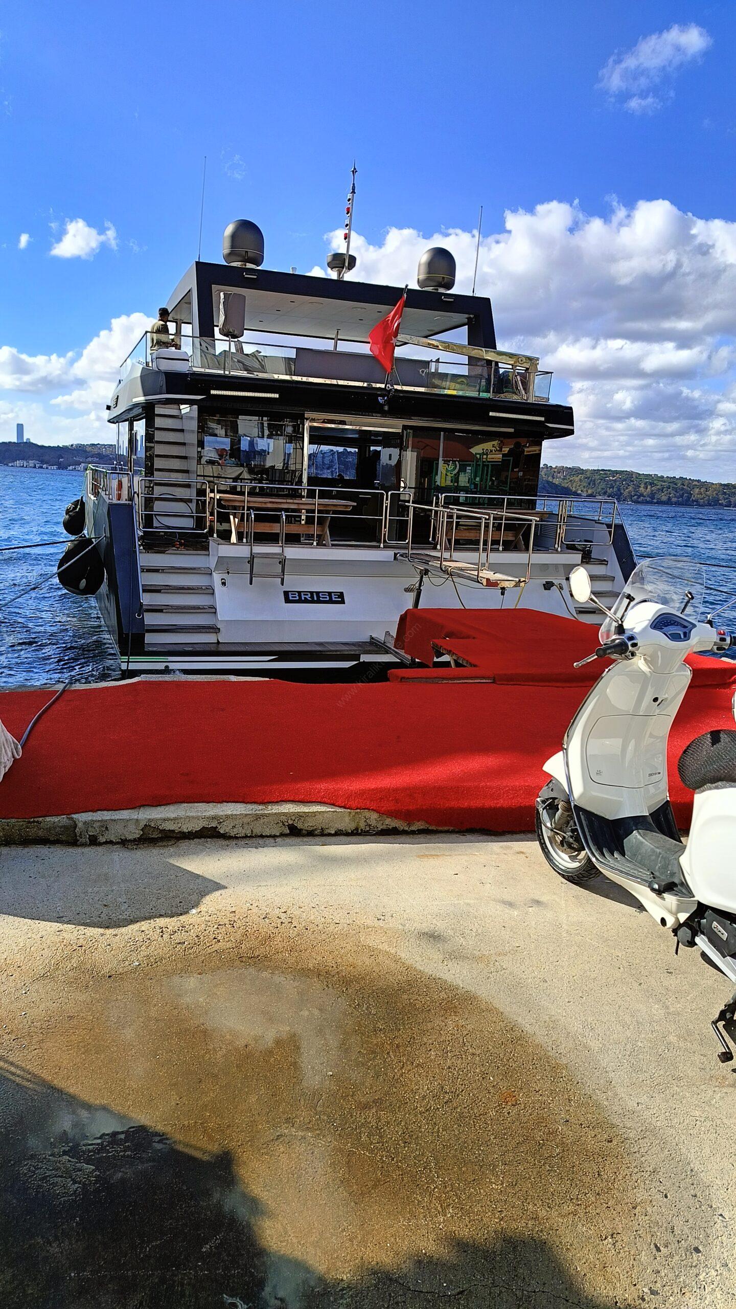 Yacht Gallery
