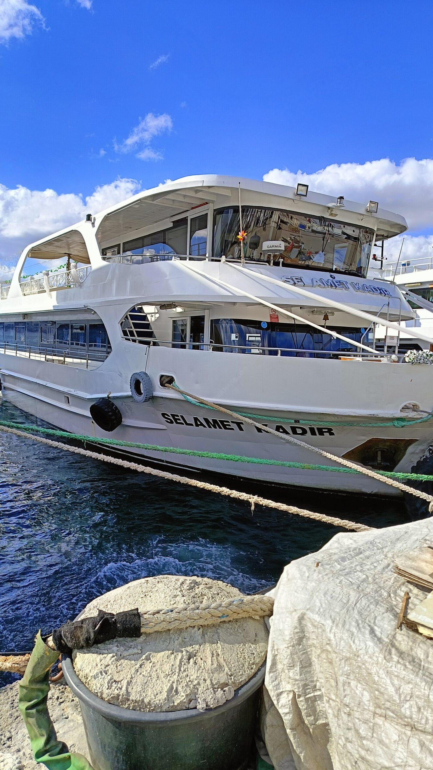Yacht Gallery