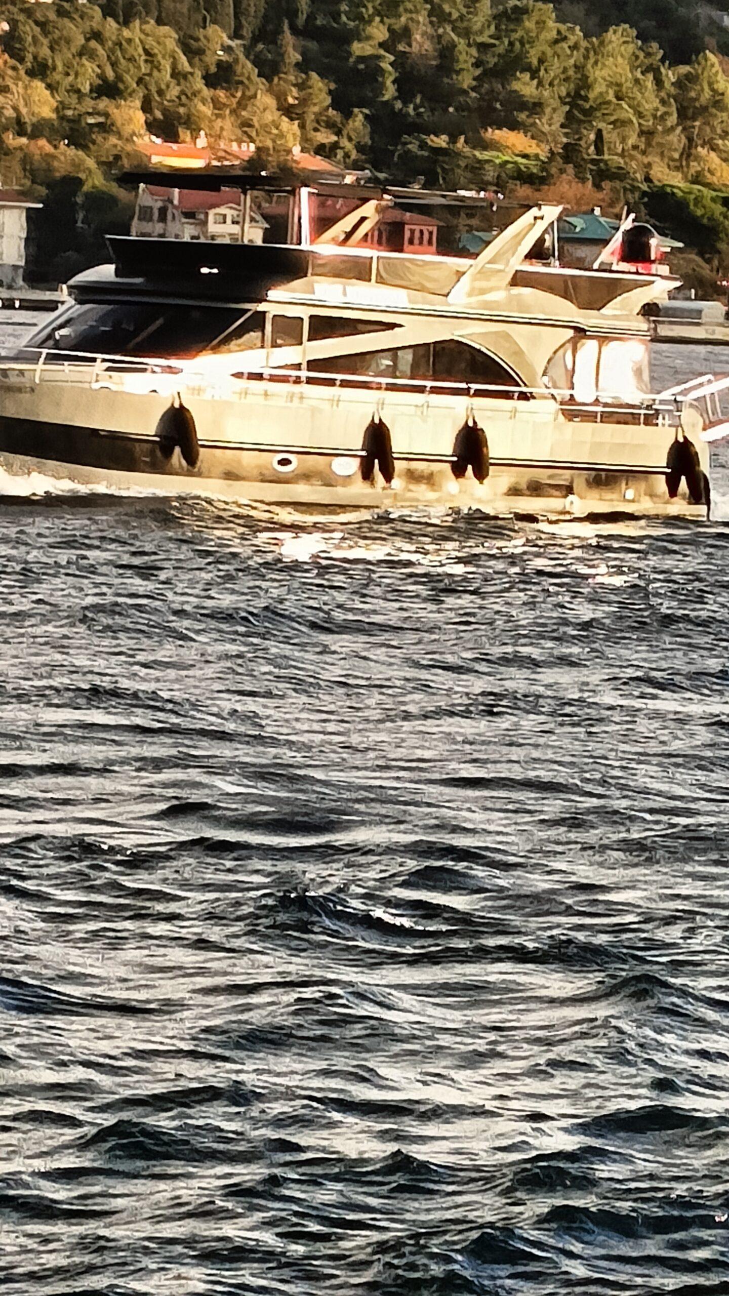 Yacht Gallery