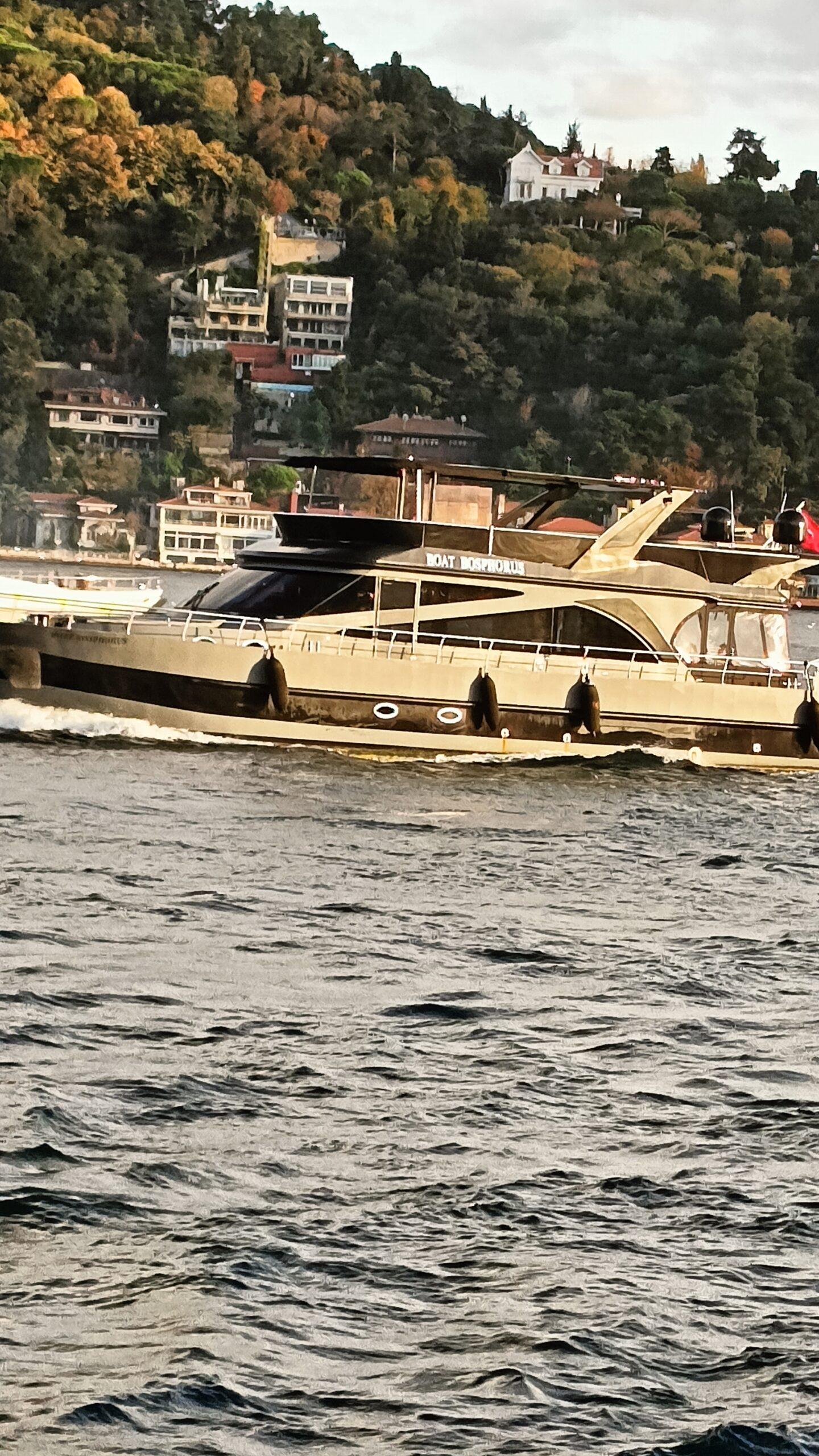 Yacht Gallery