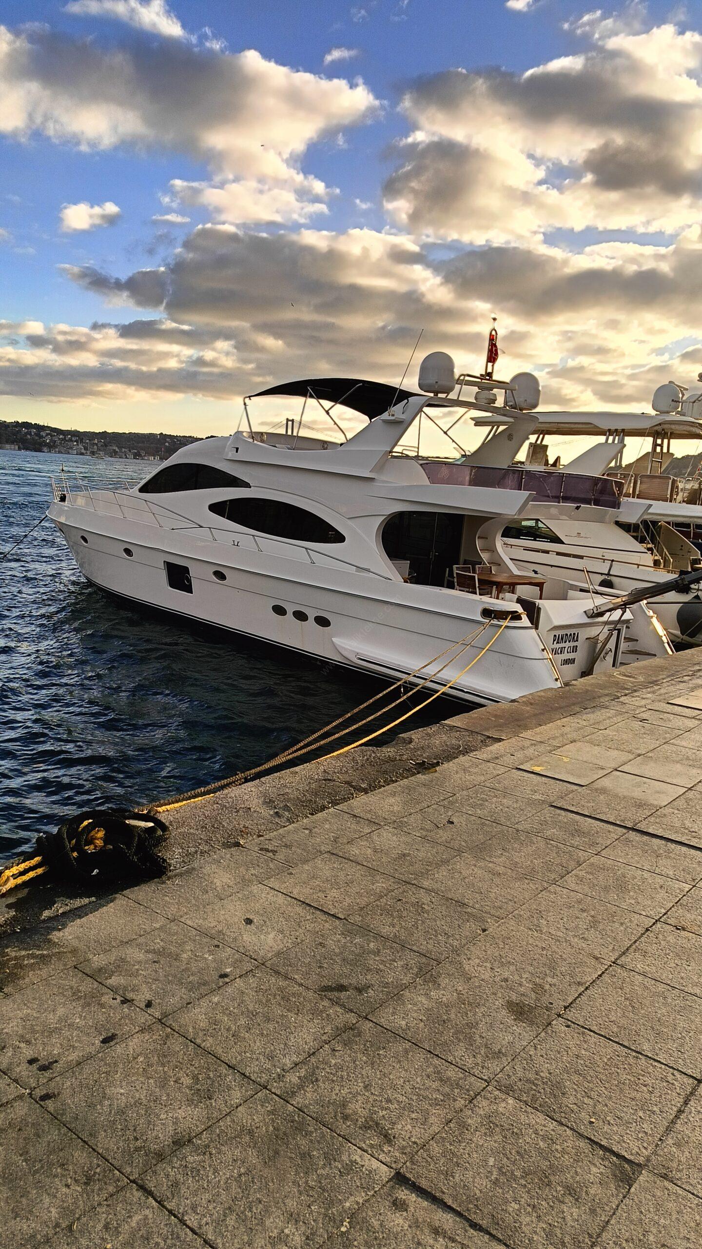 Yacht Gallery