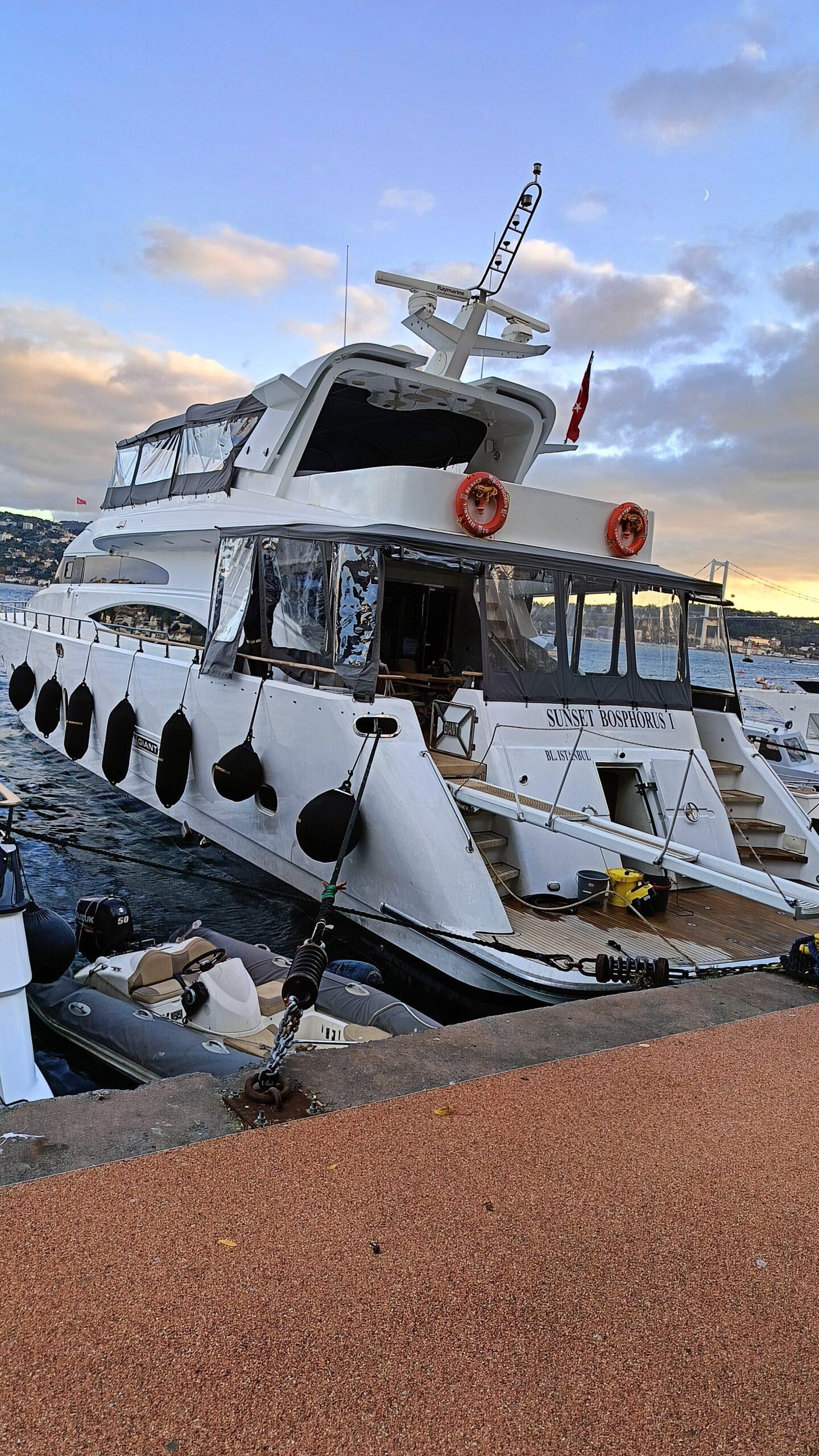 Yacht Gallery