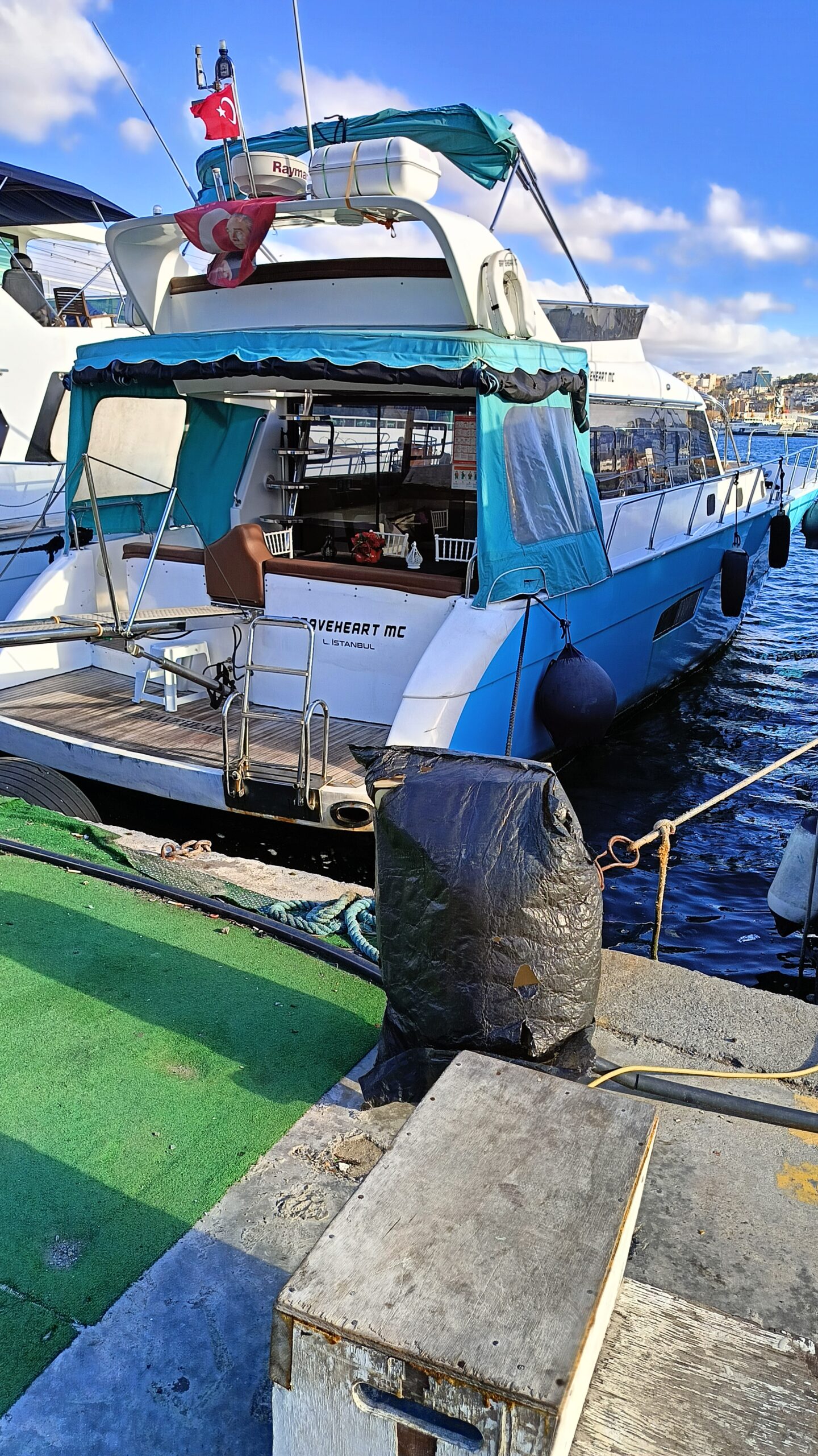 Yacht Gallery