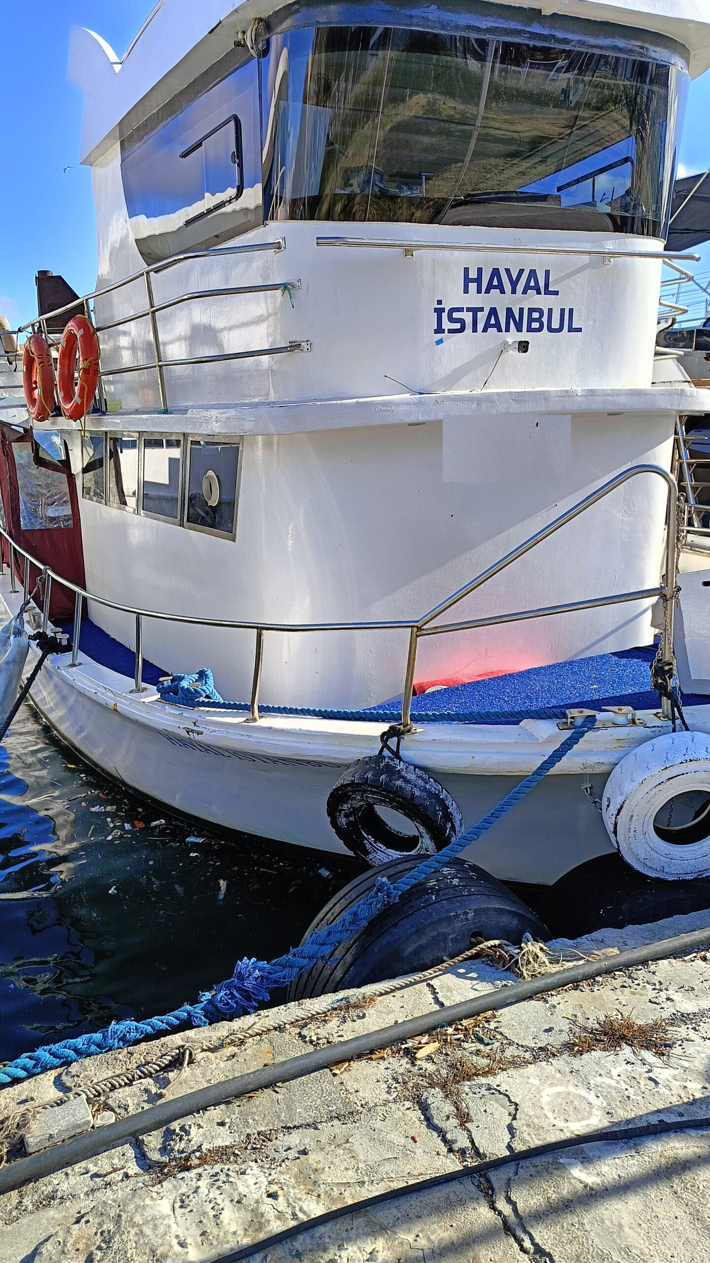Yacht Gallery
