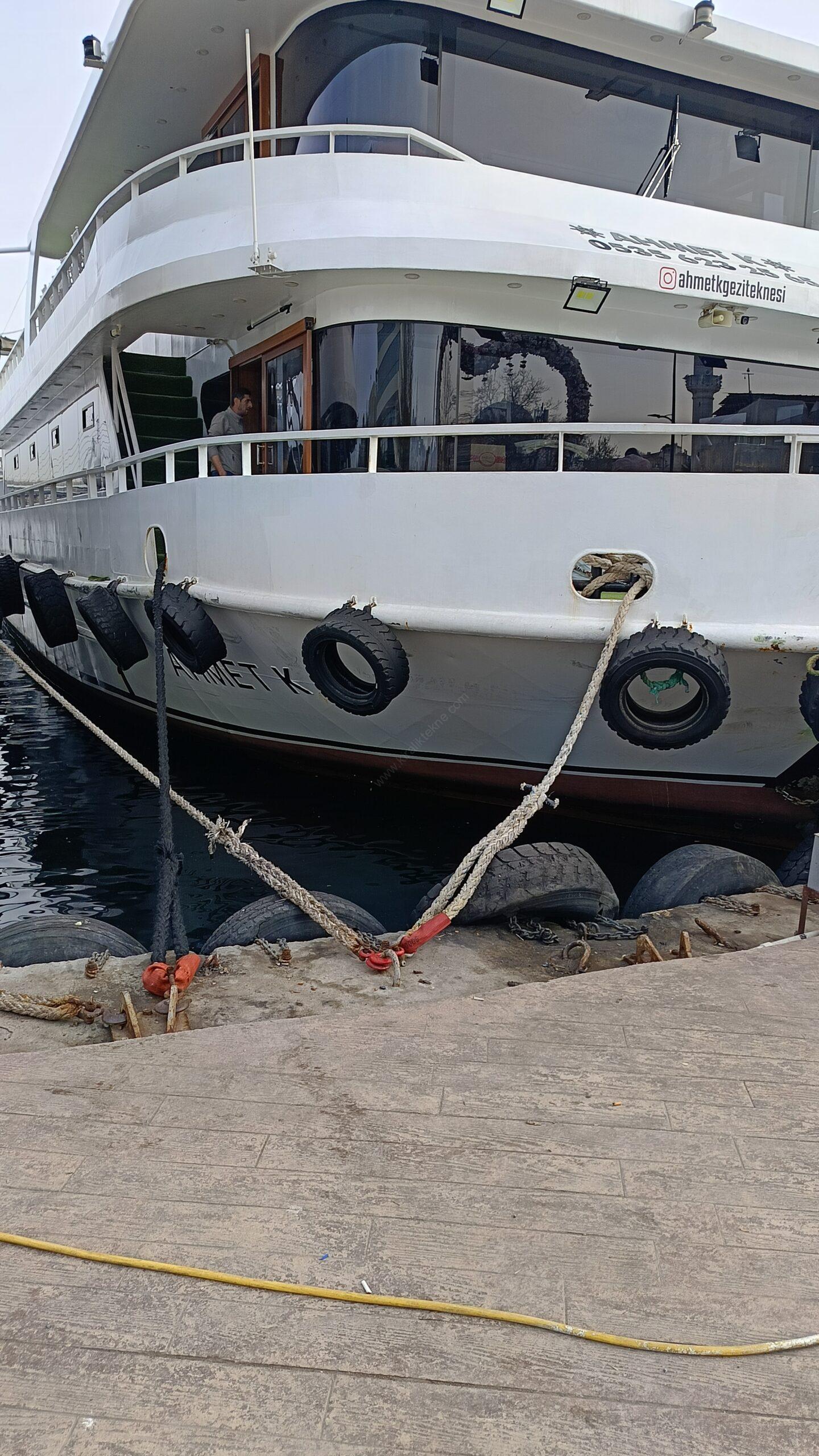 Yacht Gallery