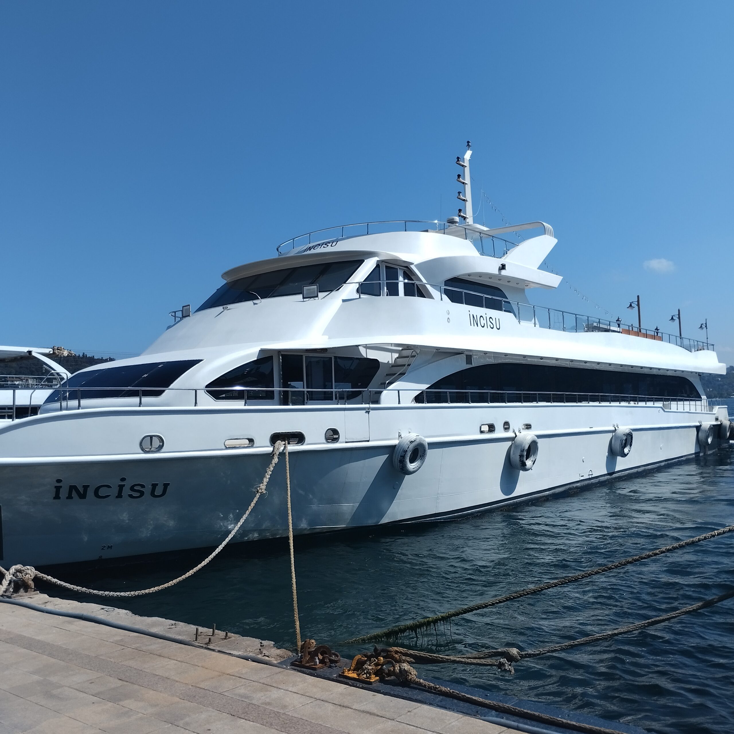 Yacht Gallery
