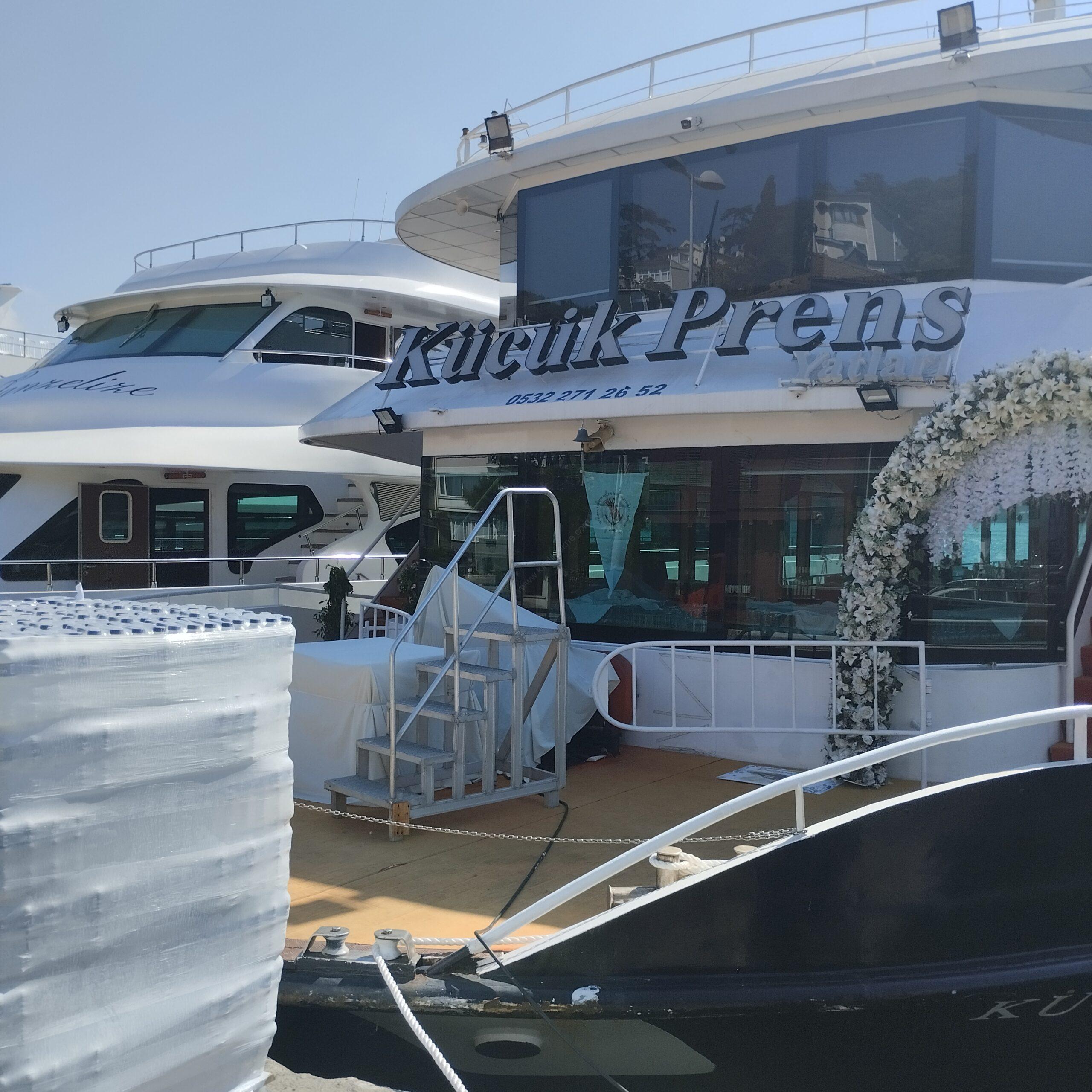 Yacht Gallery