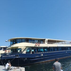 Yacht Thumbnail